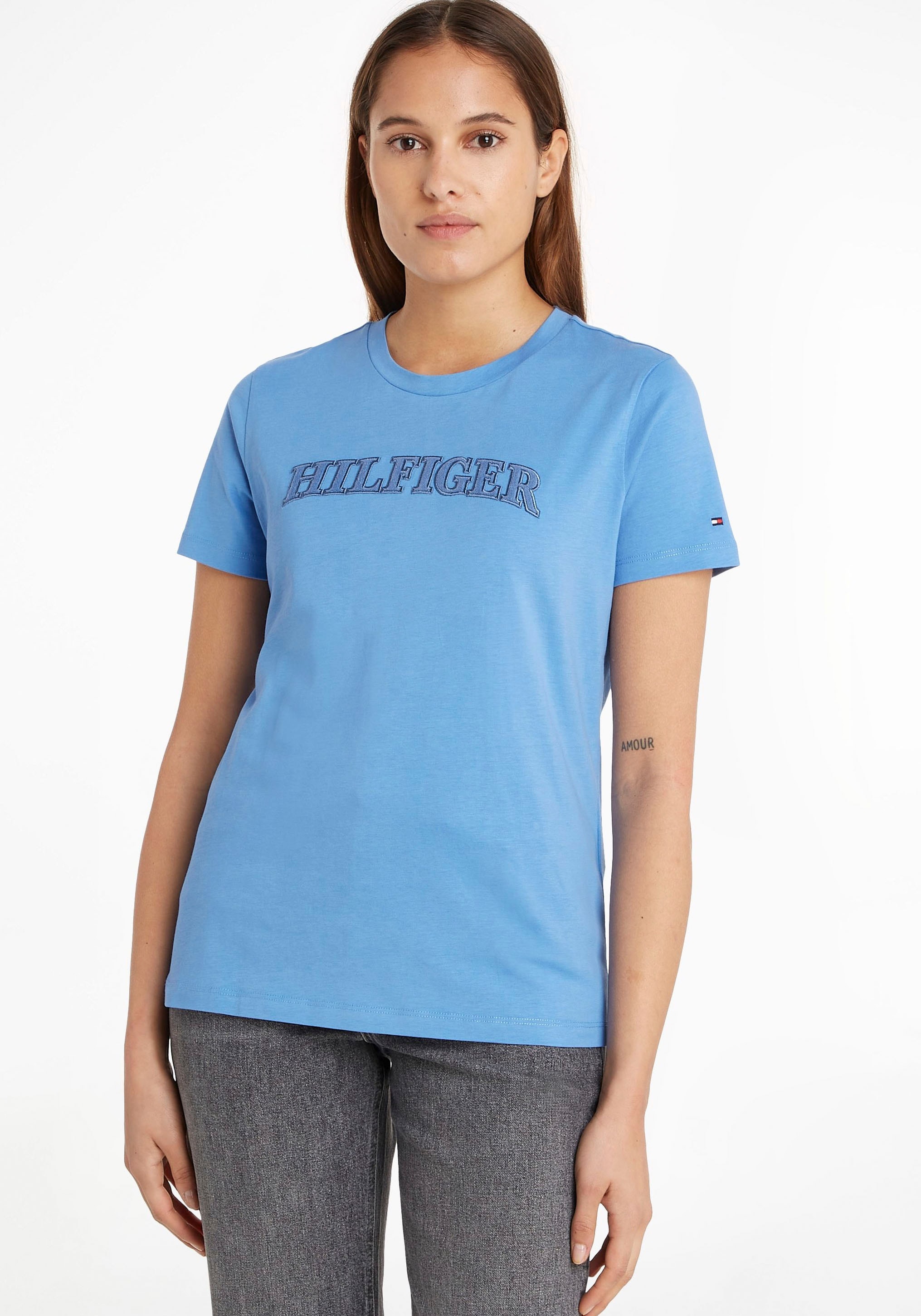 BLUE FIRE T-Shirt »TEENA«, mit kleinem Frontdruck vorne bei ♕