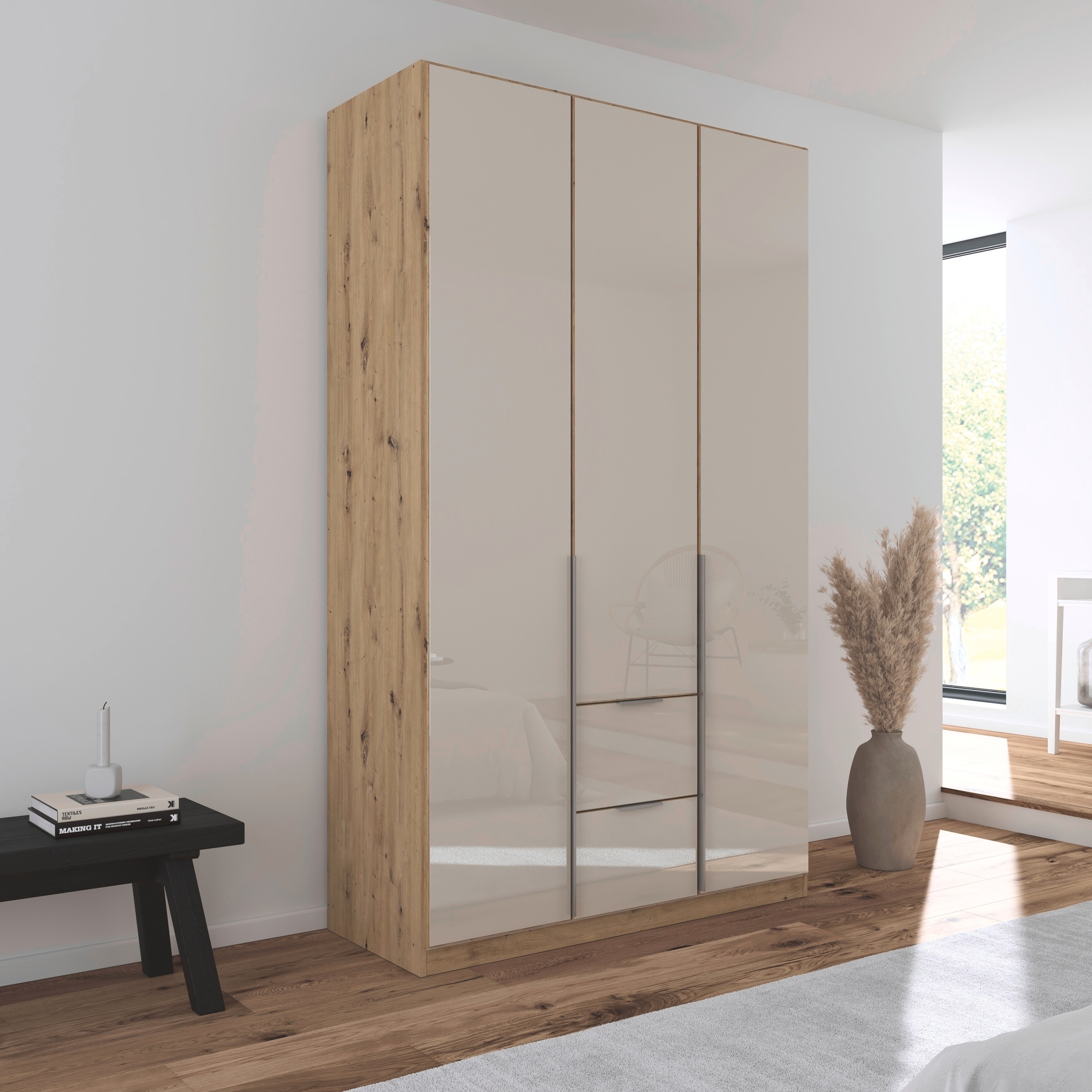 rauch Drehtürenschrank »Kleiderschrank Kleiderschränke Schrank Garderobe AGORDO mit Glasfront«, (in zwei Griff-Farben mit Glasfront), mit Außenschubkästen, in 6 Breiten und 2 Höhen MADE IN GERMANY