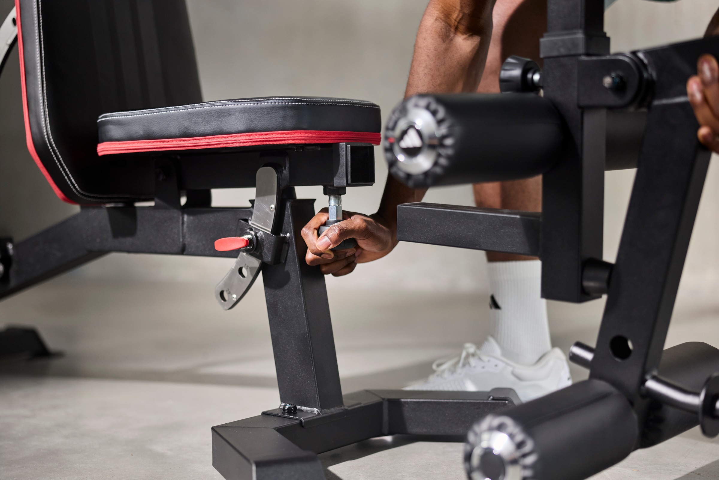 adidas Performance Trainingsstation »adidas Utility Bench mit Bizeps-Curlpult & Beincurler«