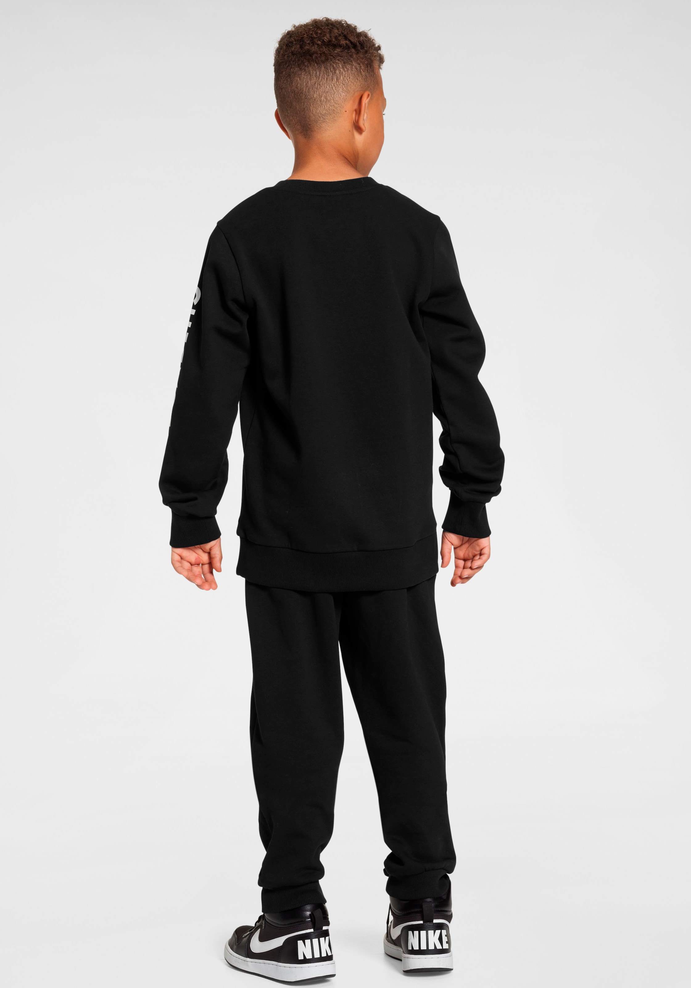 Chiemsee Shirt & Hose Sweatshirt »Jogginganzug«, bei tlg., mit (Set, Sweatanzug & Sweathose), 2 ♕ Logo-Drucken