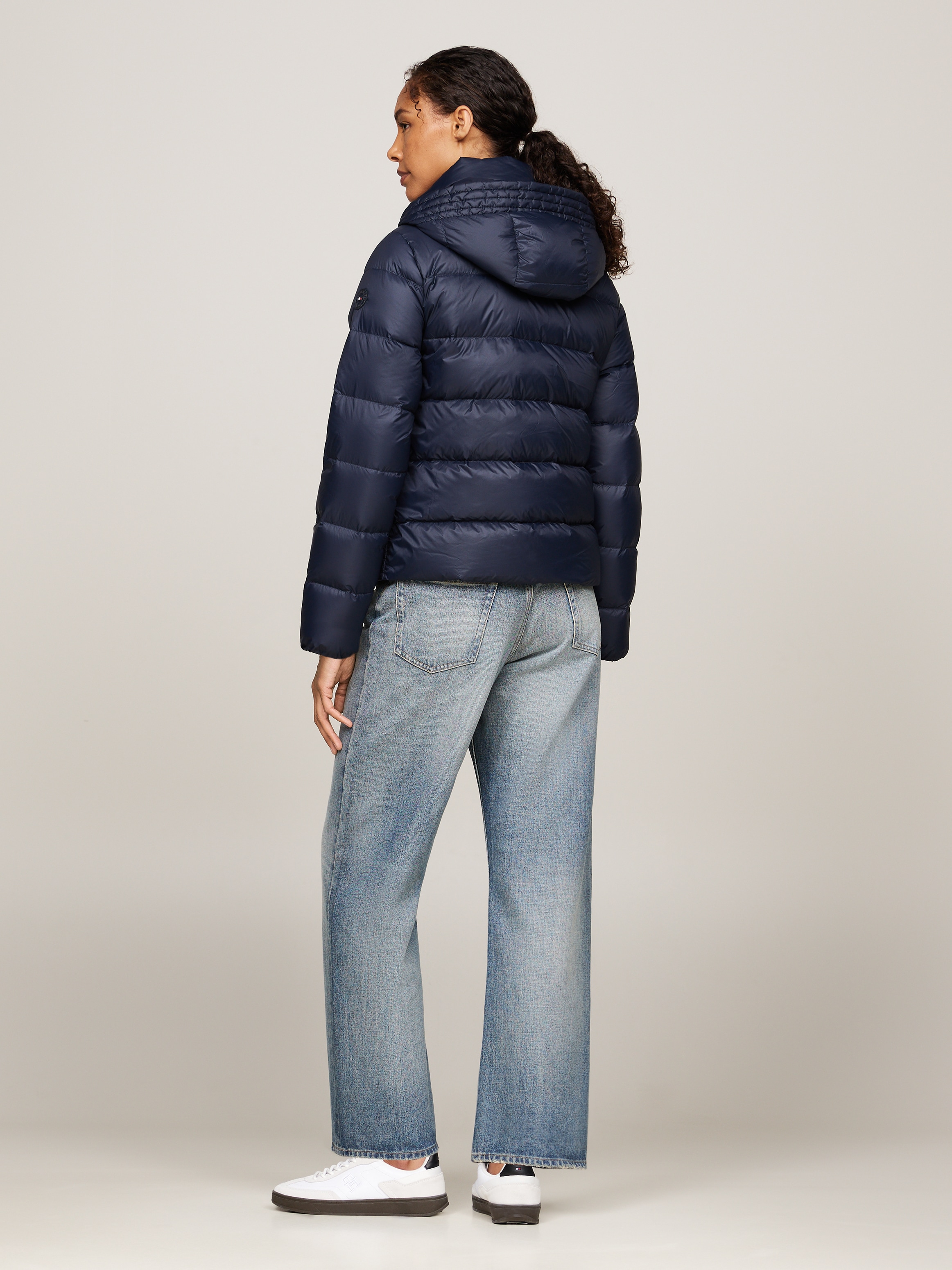 Tommy Hilfiger Steppjacke »LW DOWN CASUAL JACKET«, mit Kapuze, mit Logoprägung