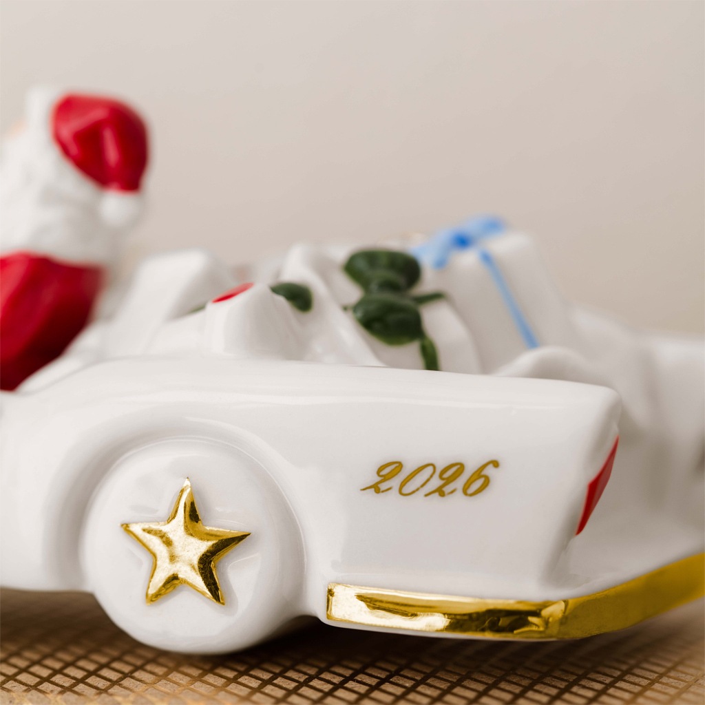 Villeroy & Boch Weihnachtsfigur »Ornamente Cadillac 2026 Christmas Classics 5,3 x 11,7 x 4,8 cm 6er Set weiß-gold« Nur Dekoration