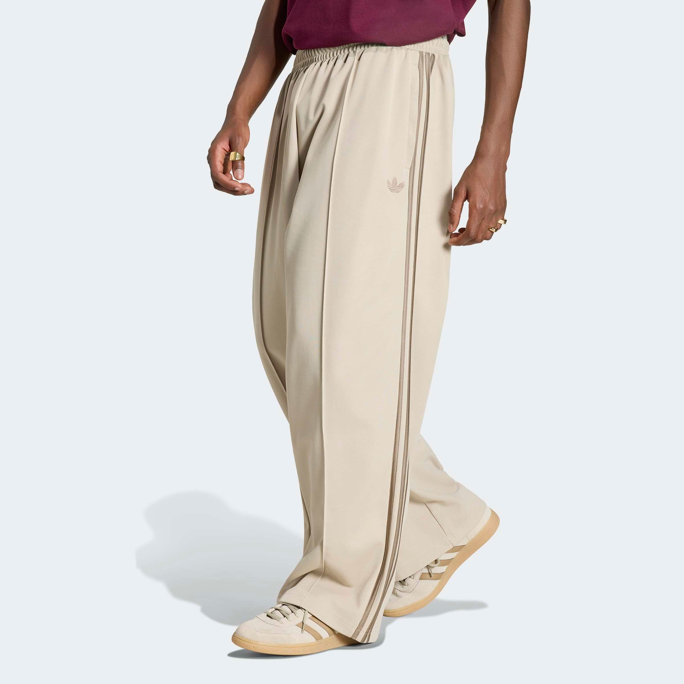 adidas Originals Sporthose »OS TP«  mit normal-weiter Passform, lange Hose, aus Baumwolle und Polyester
