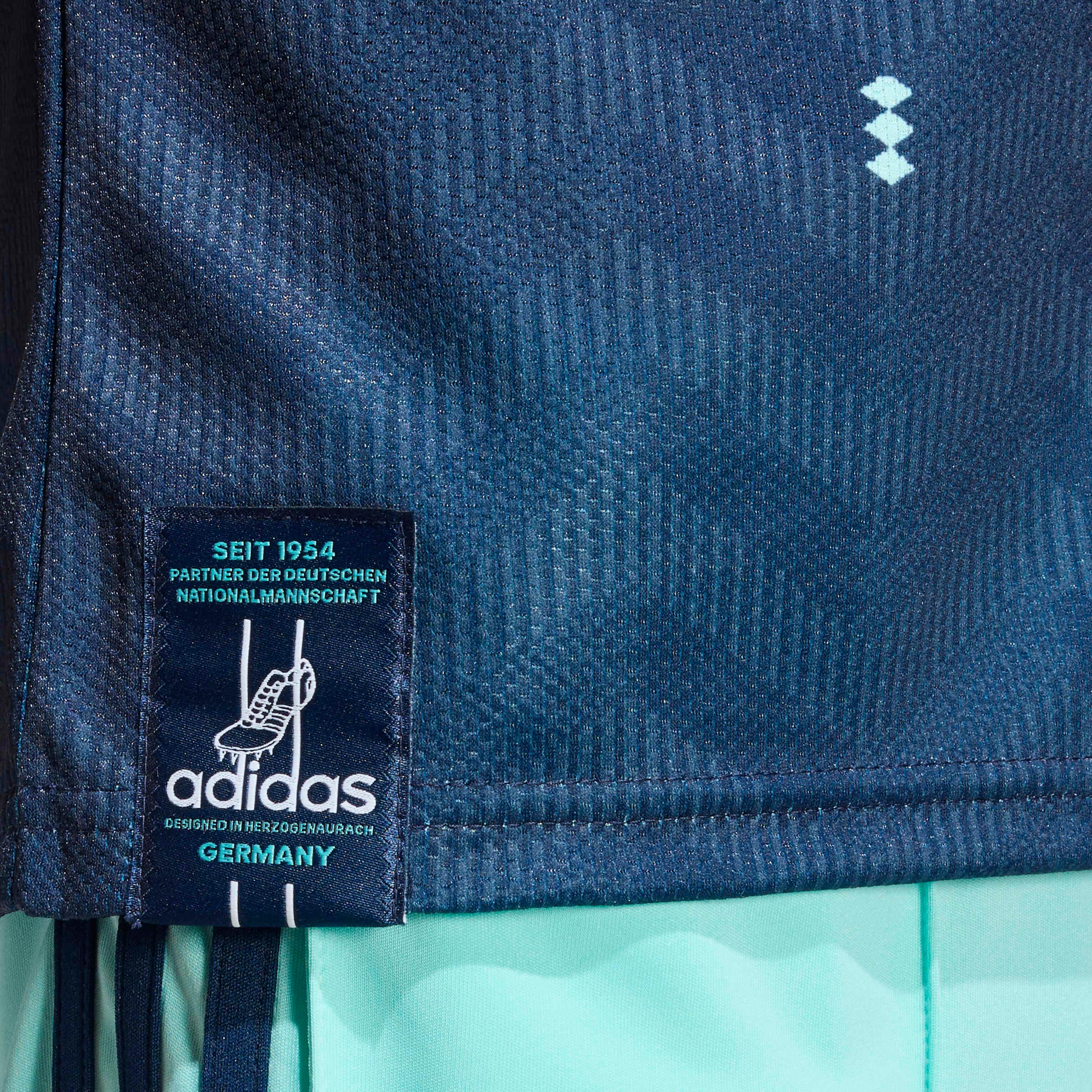 adidas Performance Fußballtrikot »DEUTSCHLAND 26 KIDS AUSWÄRTSTRIKOT« für Kinder, mit Climacool® Technologie, schmal geschnitten