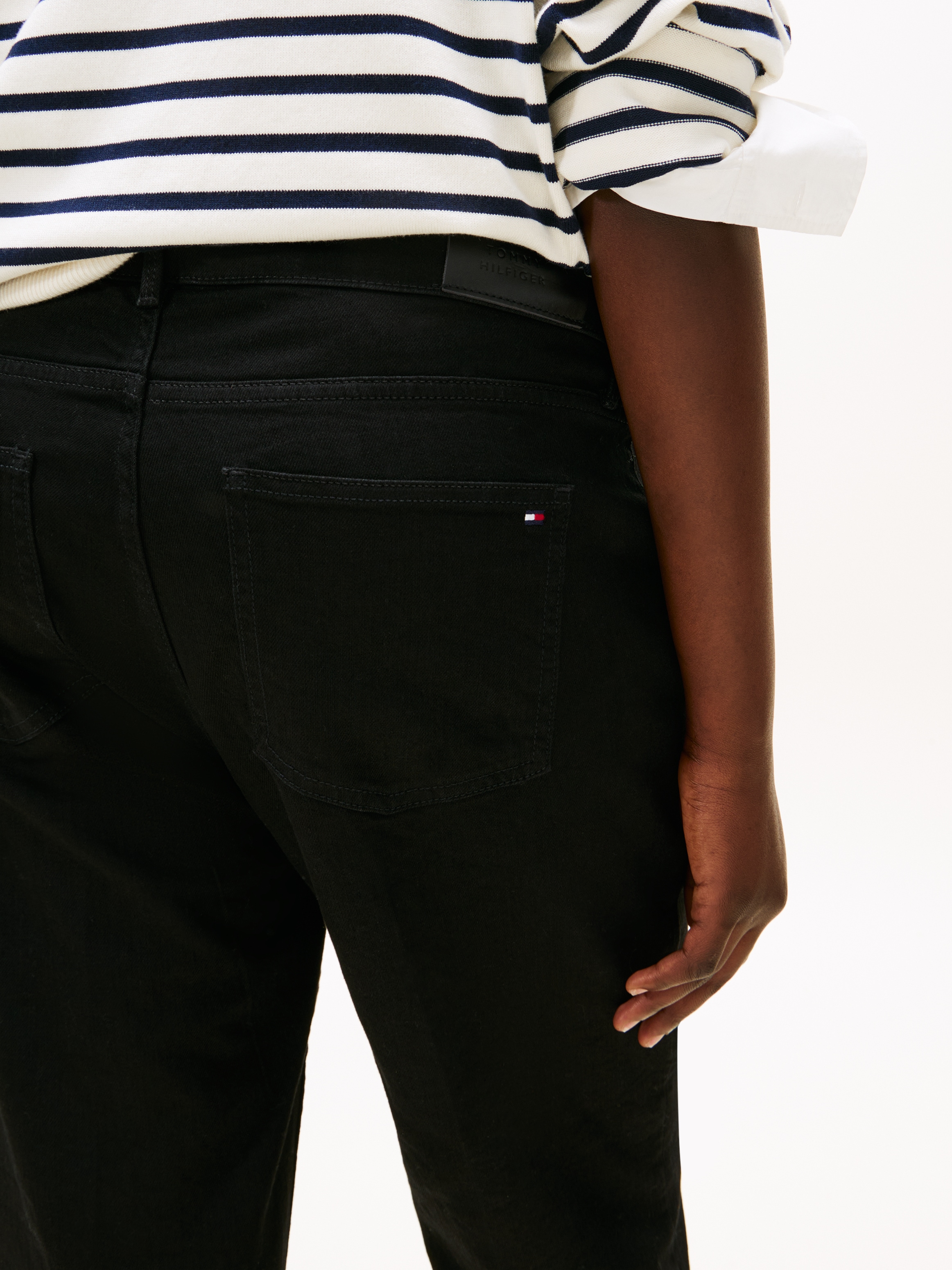Tommy Hilfiger Curve Bootcut-Jeans »CRV DNM BLACK BOOTCUT HW«, in großen Größen