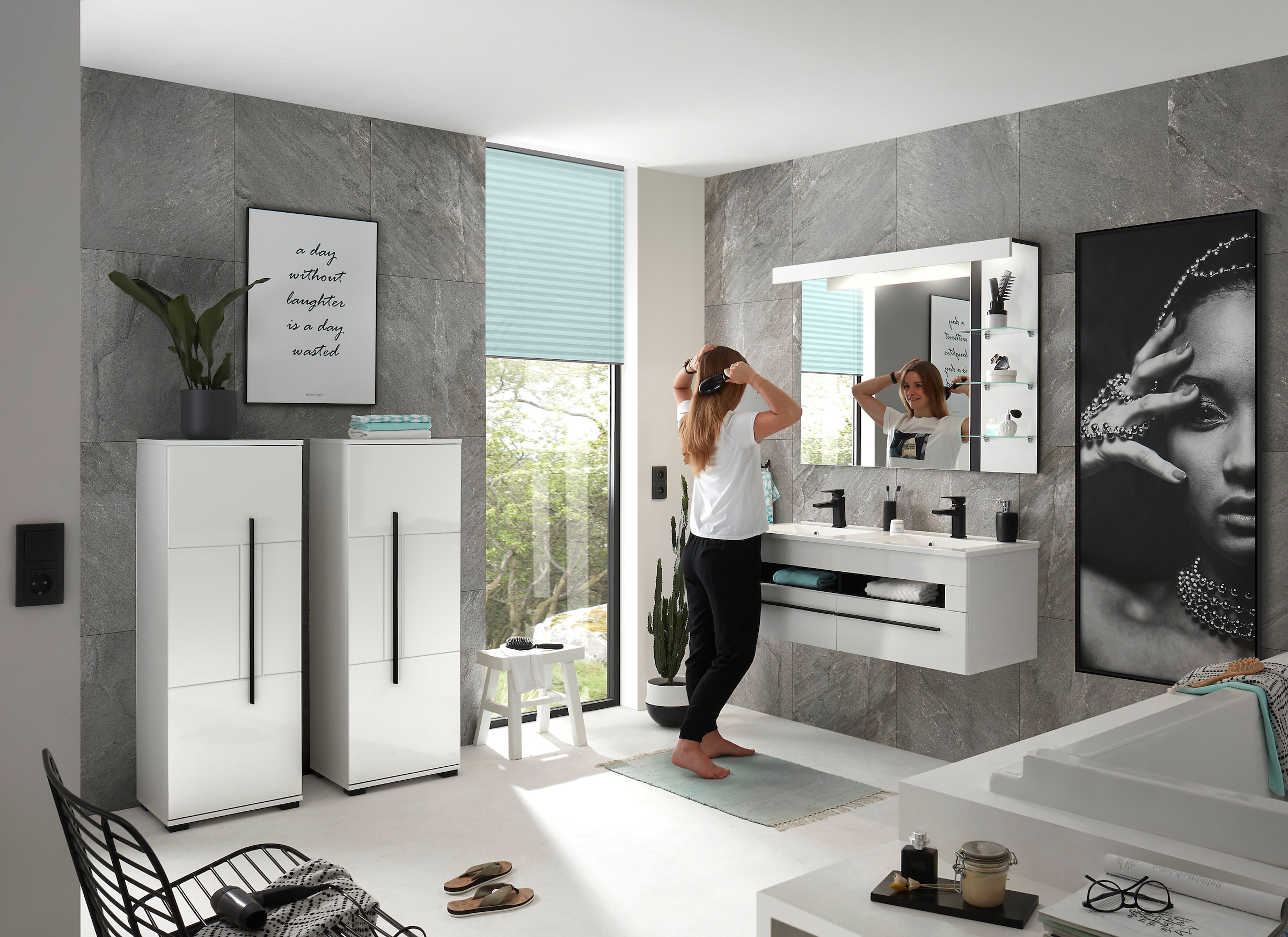 Home affaire Midischrank »Cantara, Badschrank in Hochglanz Weiß, Schrank im modernen Design« mit schwarzen Griffen, ausreichend Stauraum