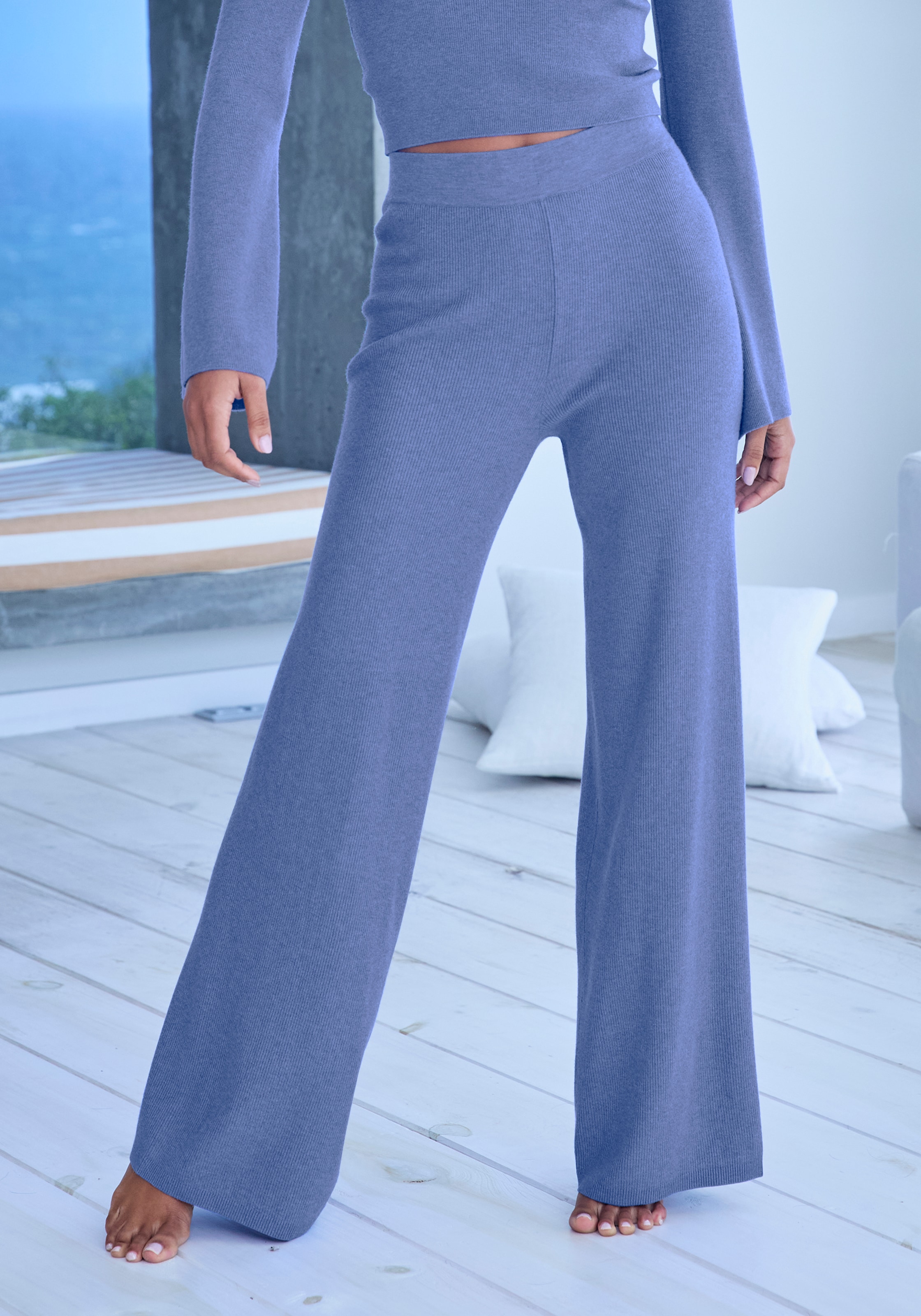 Copenhagen Studios Strickhose, aus hochwertigem Rippstrick, Loungewear
