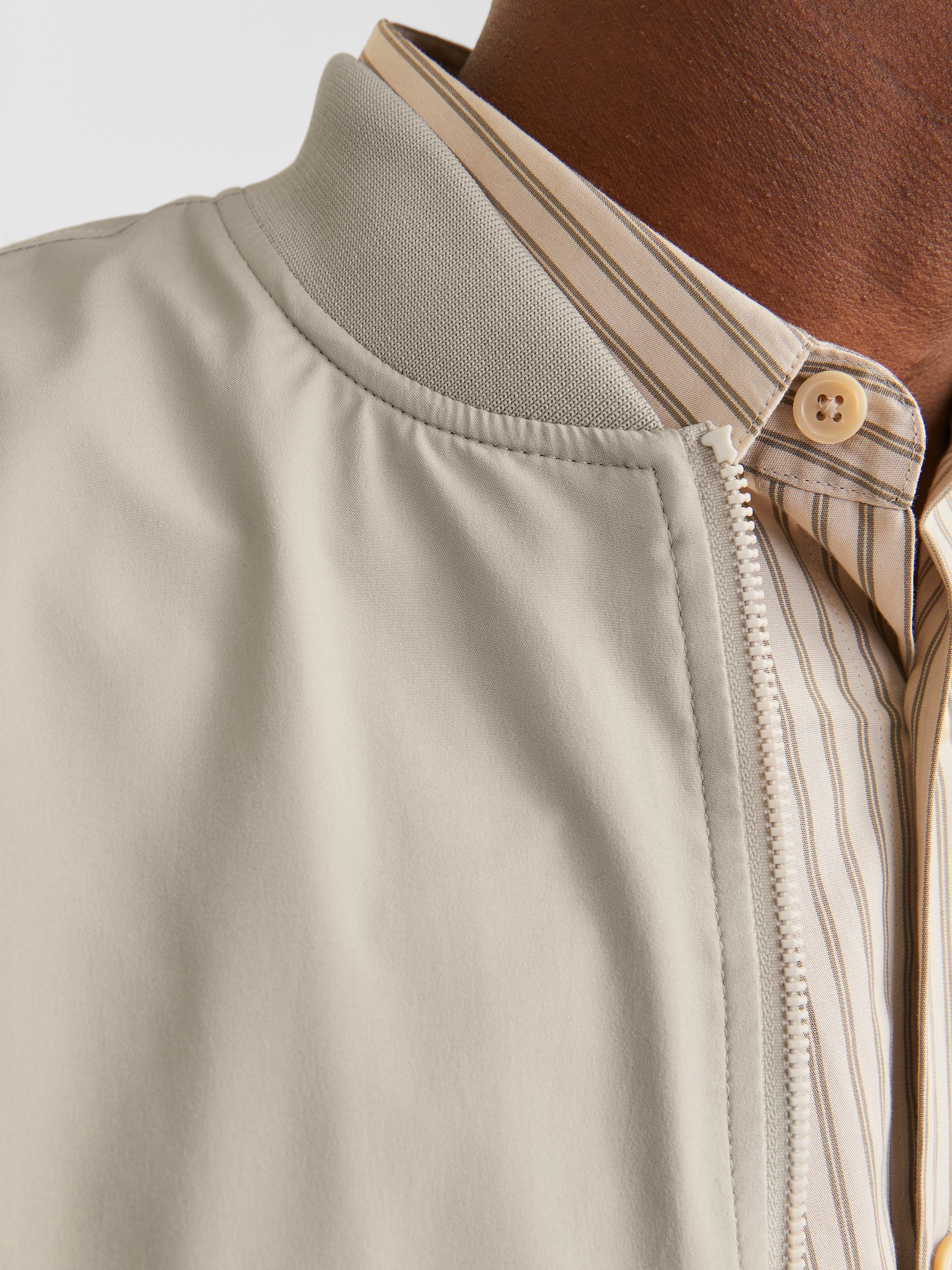 Jack & Jones Bomberjacke »JJECHARGE BOMBER JACKET NOOS«, ohne Kapuze, mit Rippbündchen