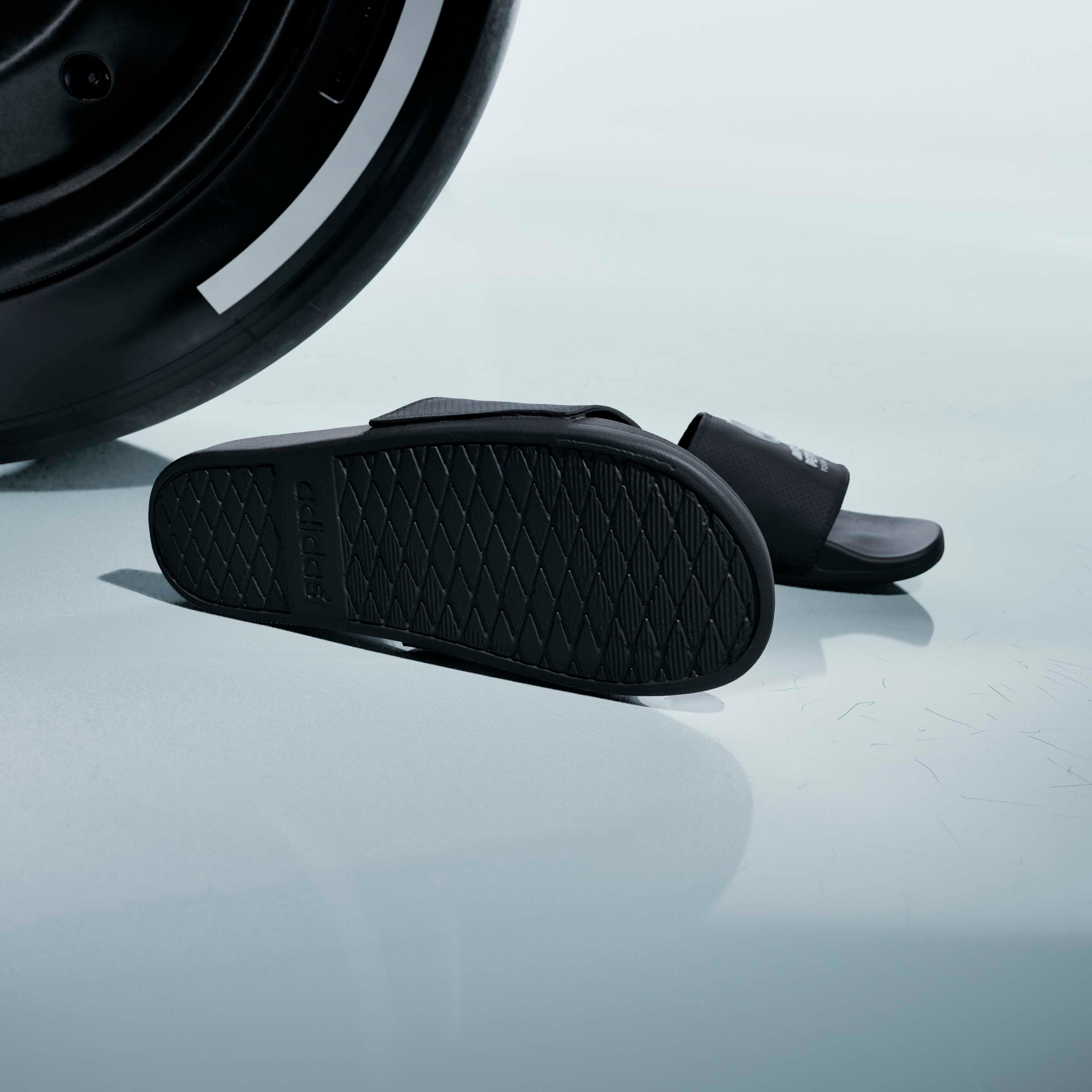 adidas Performance Badesandale »ADILETTE COMFORT MER BADESCHLAPPEN«  Mercedes AMG Motorsport