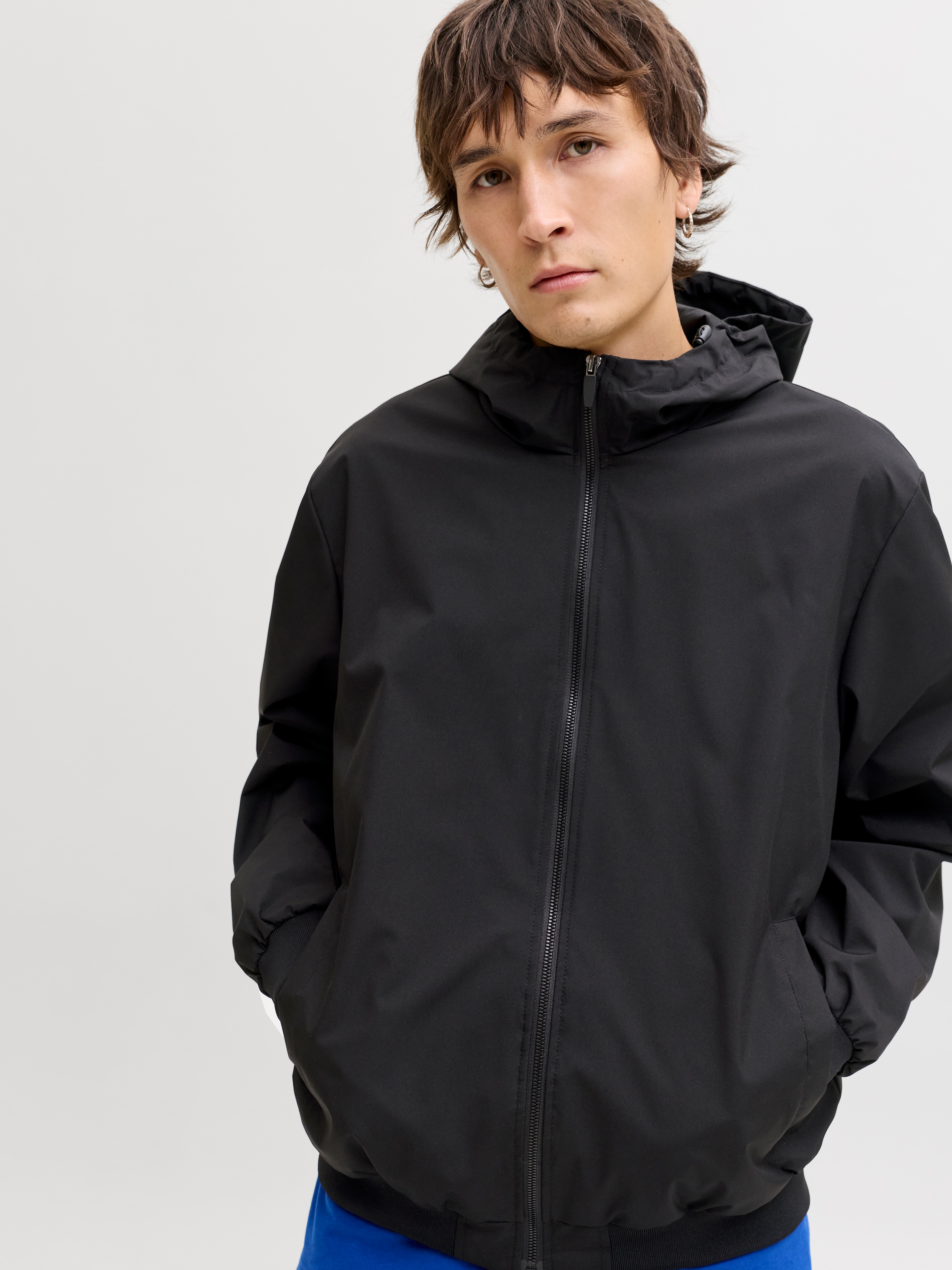 Jack & Jones Blouson »JJECHARGE LIGHT JACKET HOOD NOOS« mit Kapuze mit Kapuze