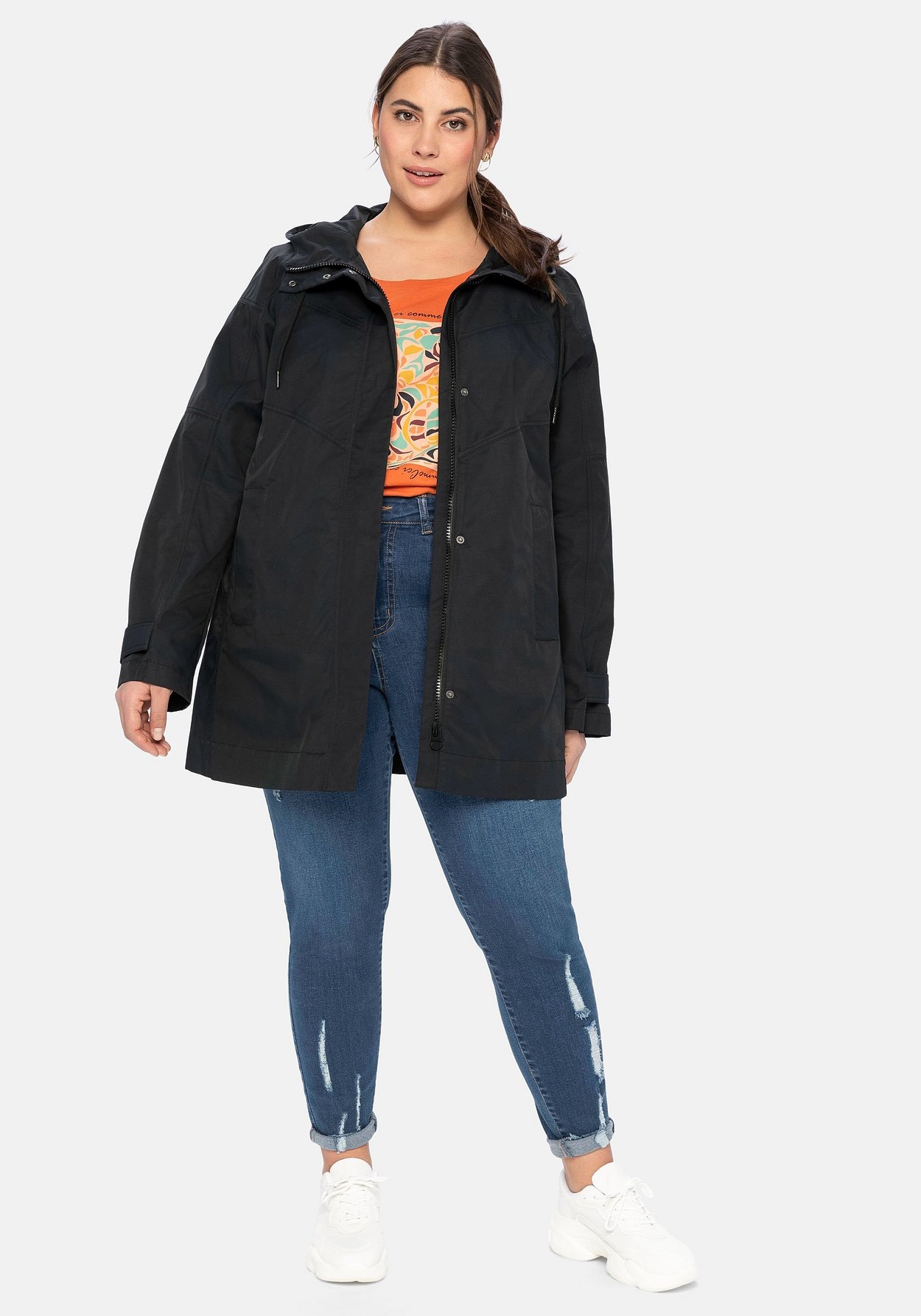 Sheego Outdoorjacke »Outdoorjacke aus wasserabweisendem Material-Mix«, mit Kapuze, aus wasserabweisendem Material-Mix