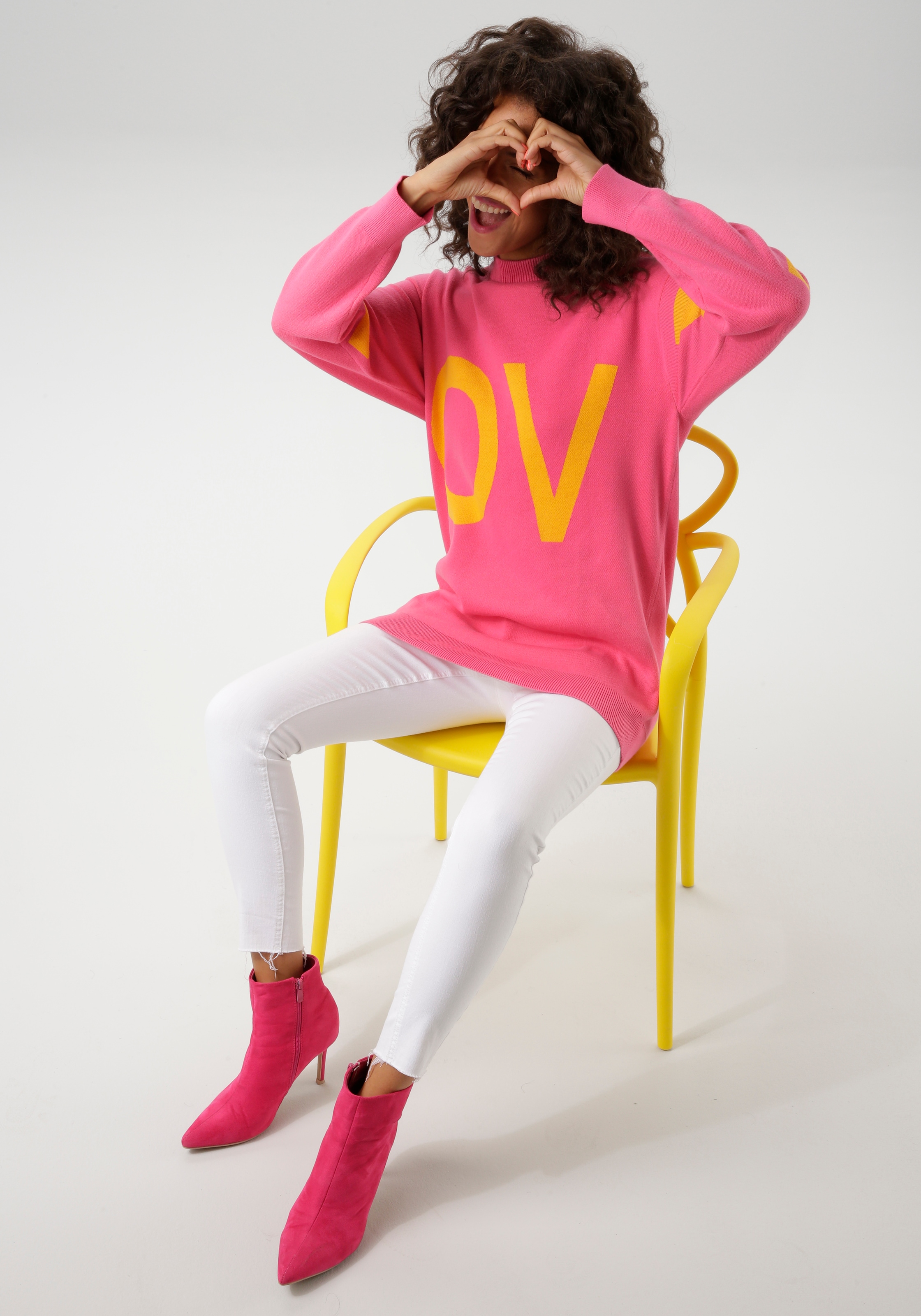 Aniston CASUAL Strickpullover mit eingestricktem LOVE-Schriftzug