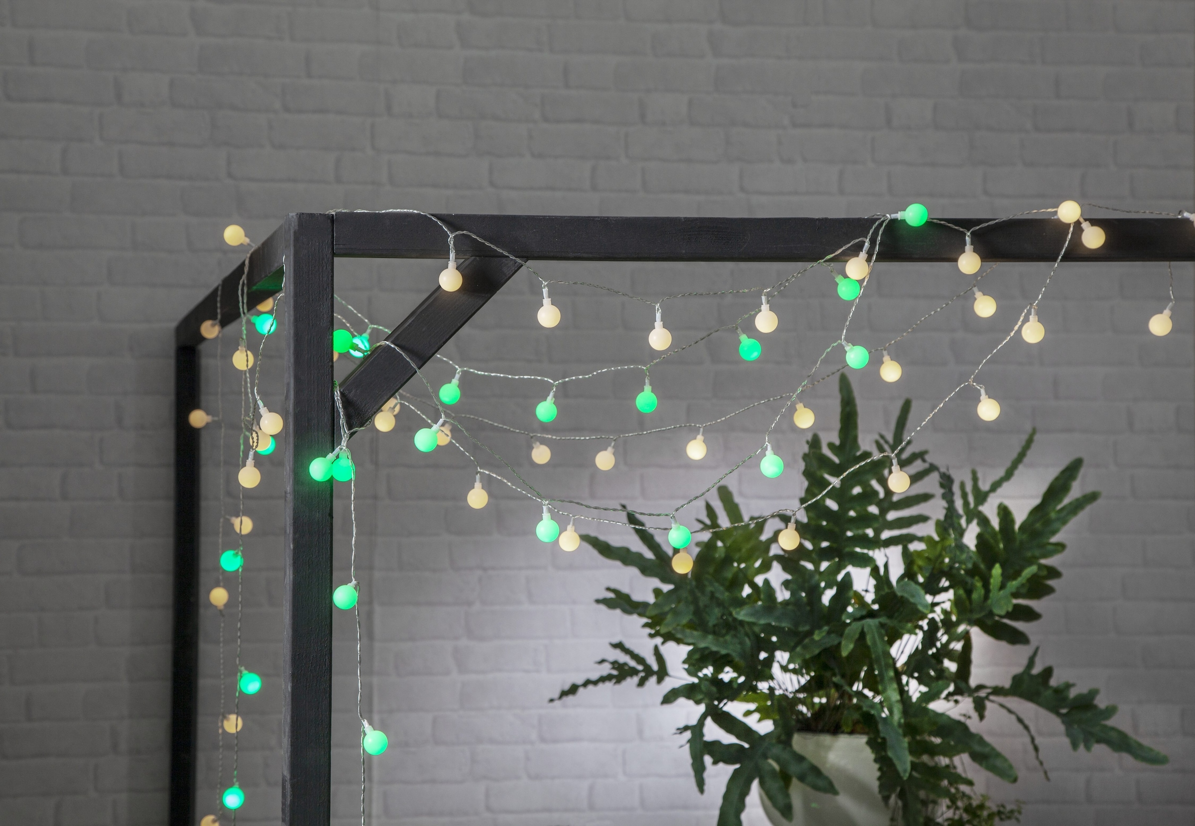 Parforce Traditional Hunting LED-Lichterkette »Berry« 50 Stk.-flammig Ø 2,5 cm, ca. 7,35 m, Trafo, outdoor, Vierfarb-Karton