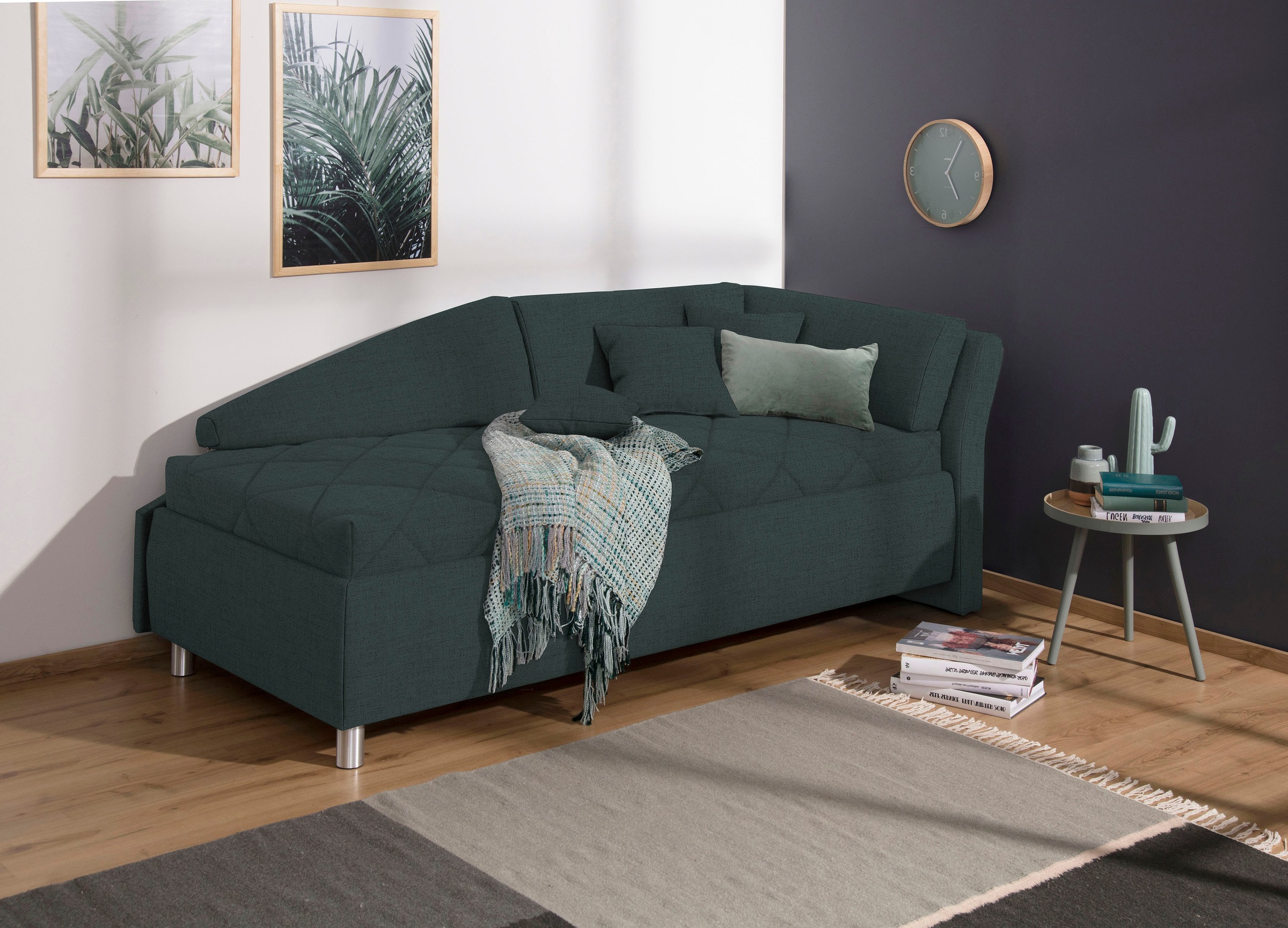 alina Schlafsofa »Lindsay« Bettkasten, Zierkissen-Set aus: 2 Stk. 40x40cm, 1 Stk. 30x30cm