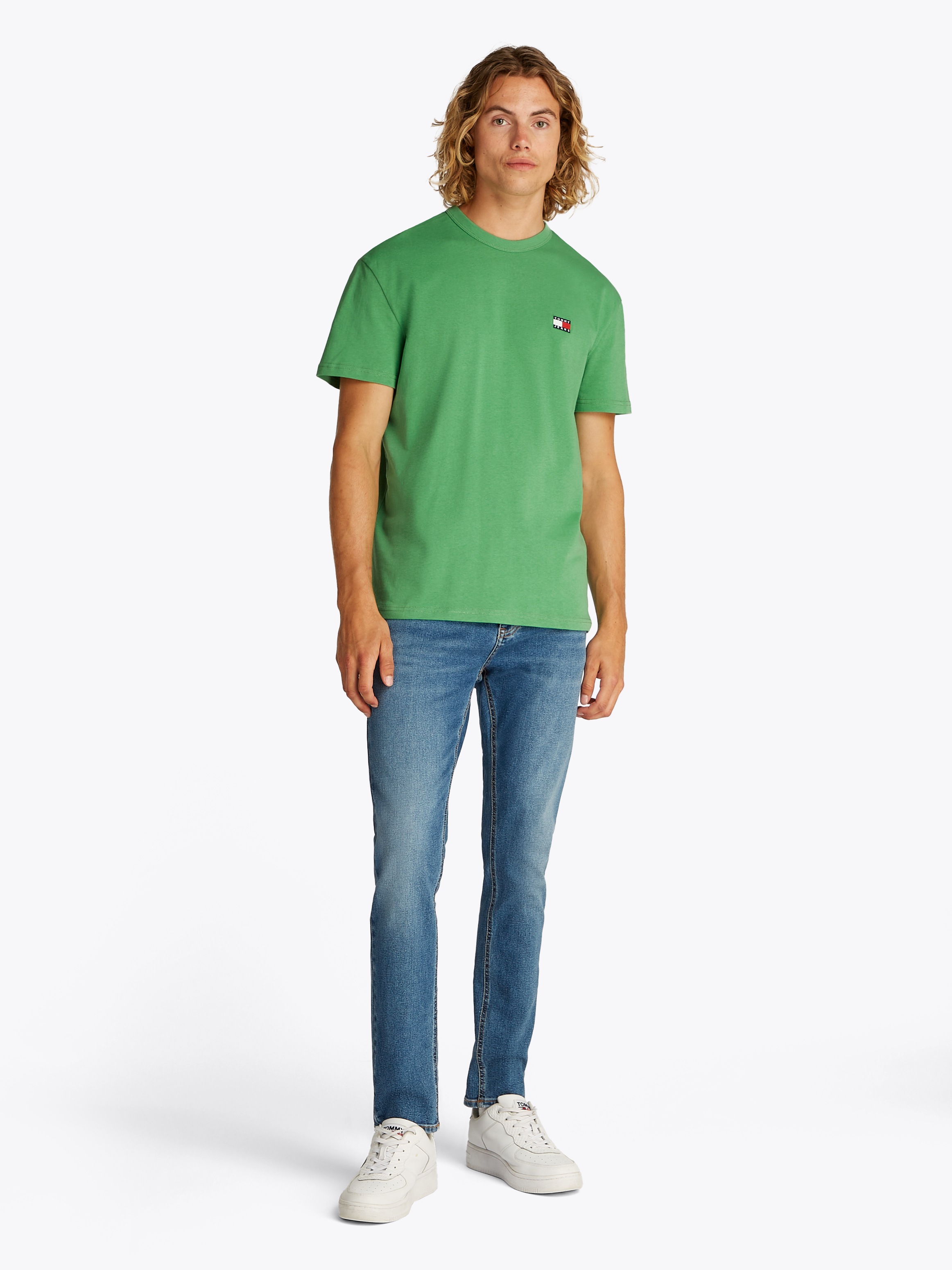 Tommy Jeans T-Shirt »TJM REG BADGE TEE EXT«, mit Logostickerei