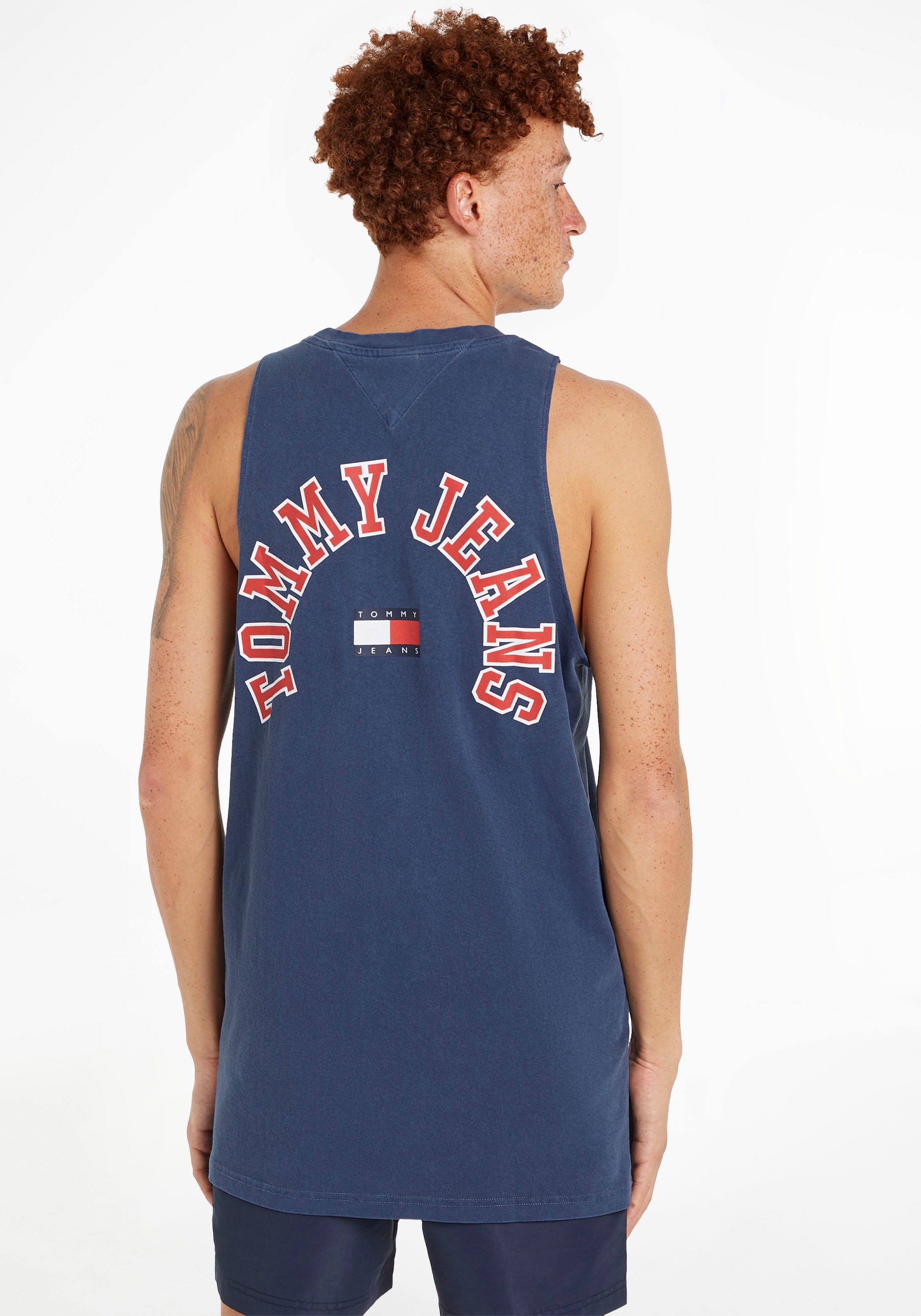 Tommy Jeans Muskelshirt »TJM CURVED TJ COLLEGE TANK TOP«