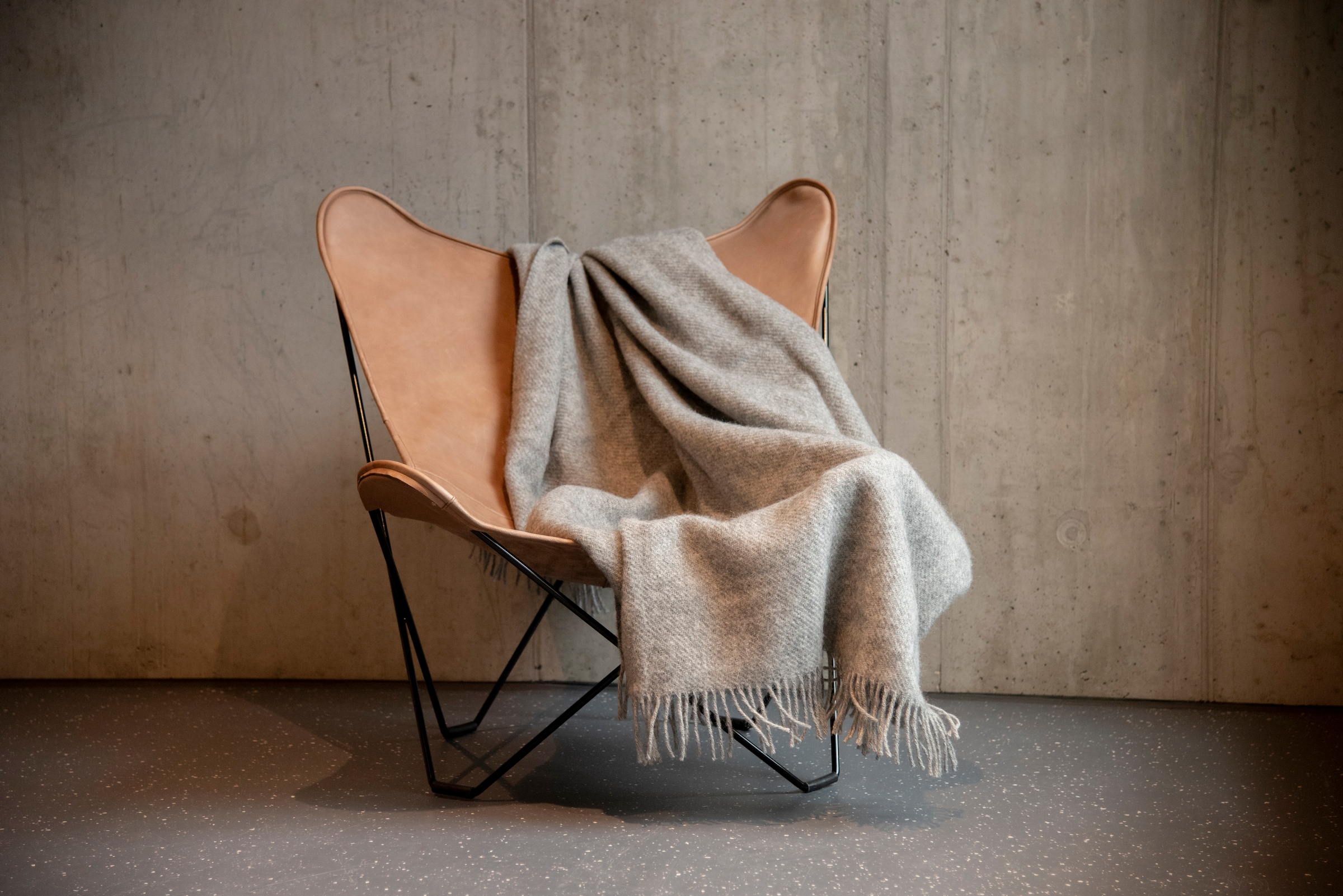 Heitmann Felle Wolldecke »Wool« reine Wolle, 130x200 cm,  mit Fransen, kariert oder uni, Wohnzimmer