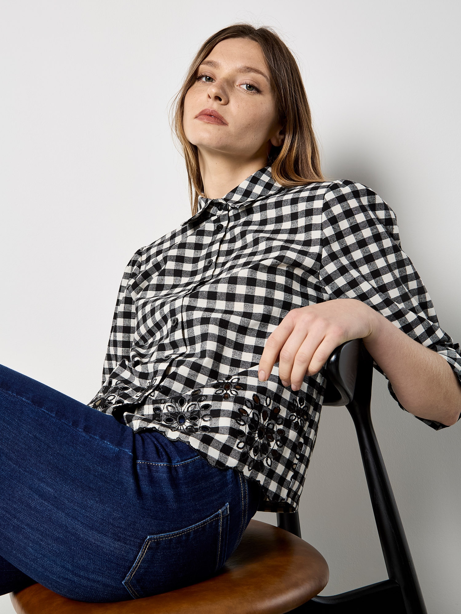 Apricot Hemdbluse »Gingham-Hemd« mit besticktem Saum