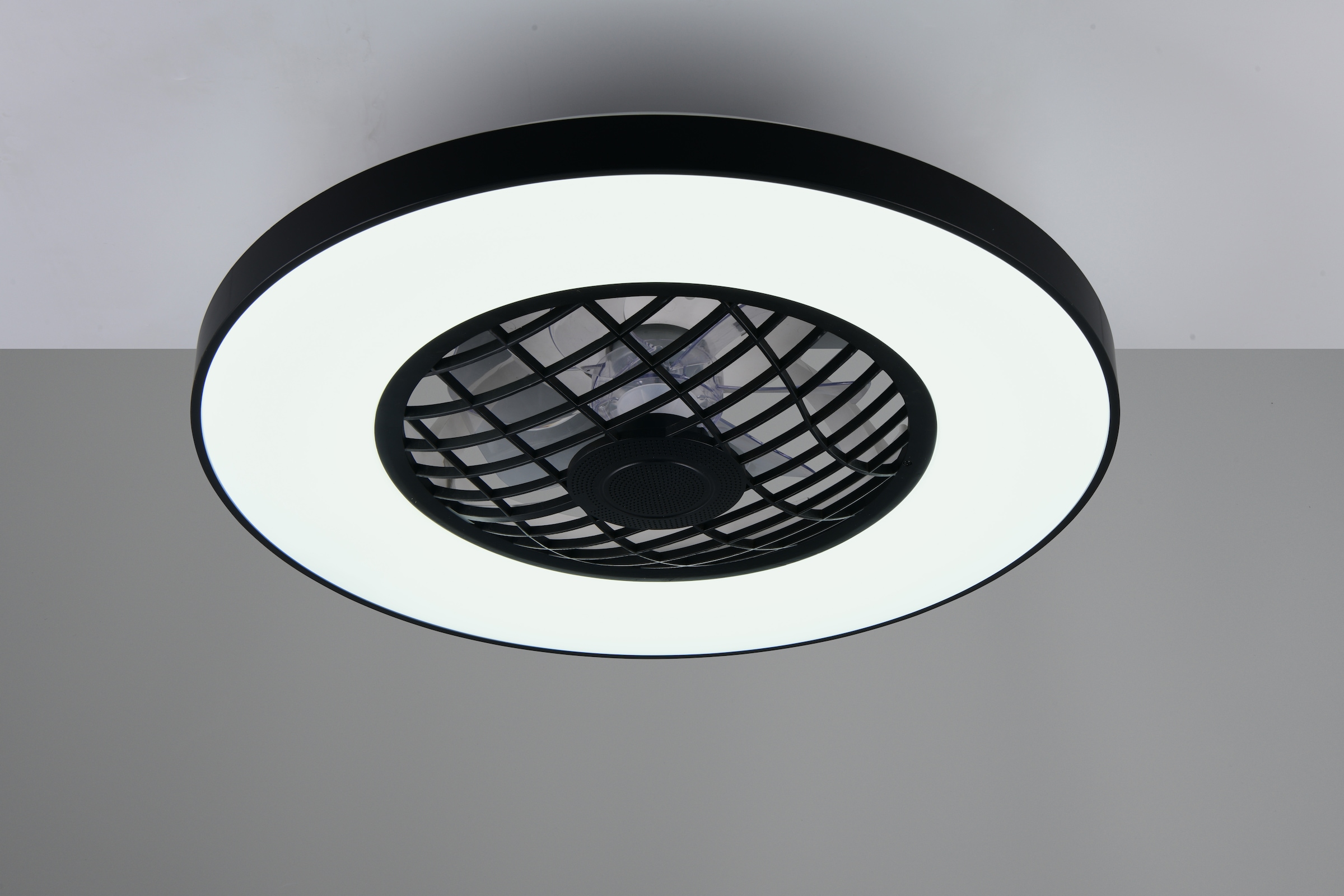 REALITY Leuchten LED Deckenleuchte »LINKÖPING mit Ventilator, Deckenventilator mit Licht inklFernbedienung« LED-Board 1 Stk. warmweiß - kaltweiß mit Bluetooth Lautsprecher, RGB Farbwechsel 3 Geschwindigkeiten Timer