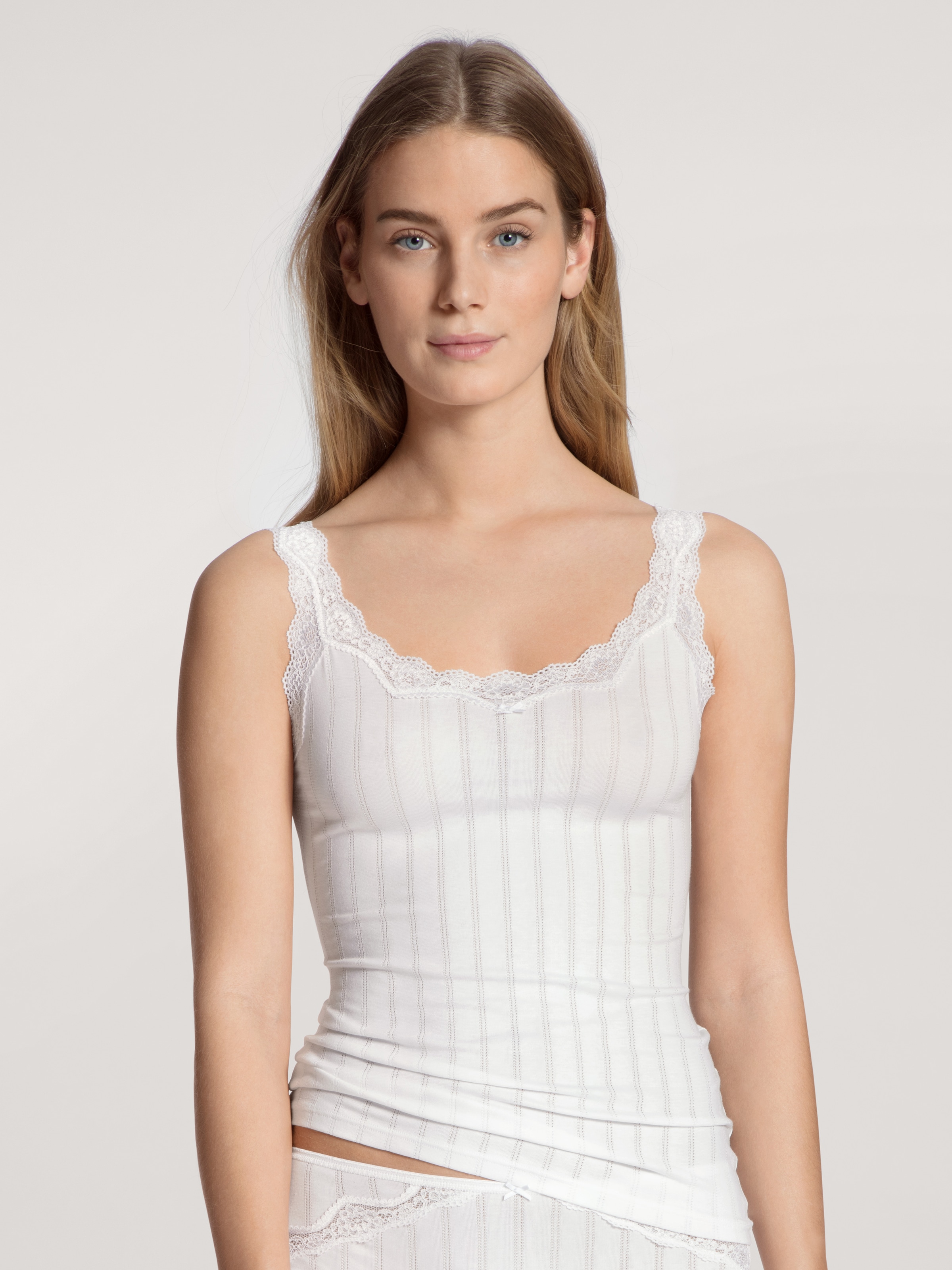 CALIDA Trägertop »Etude Toujours« zarte Spitze, Nadelstreifen-Design, Cotton-Mix, elastisch