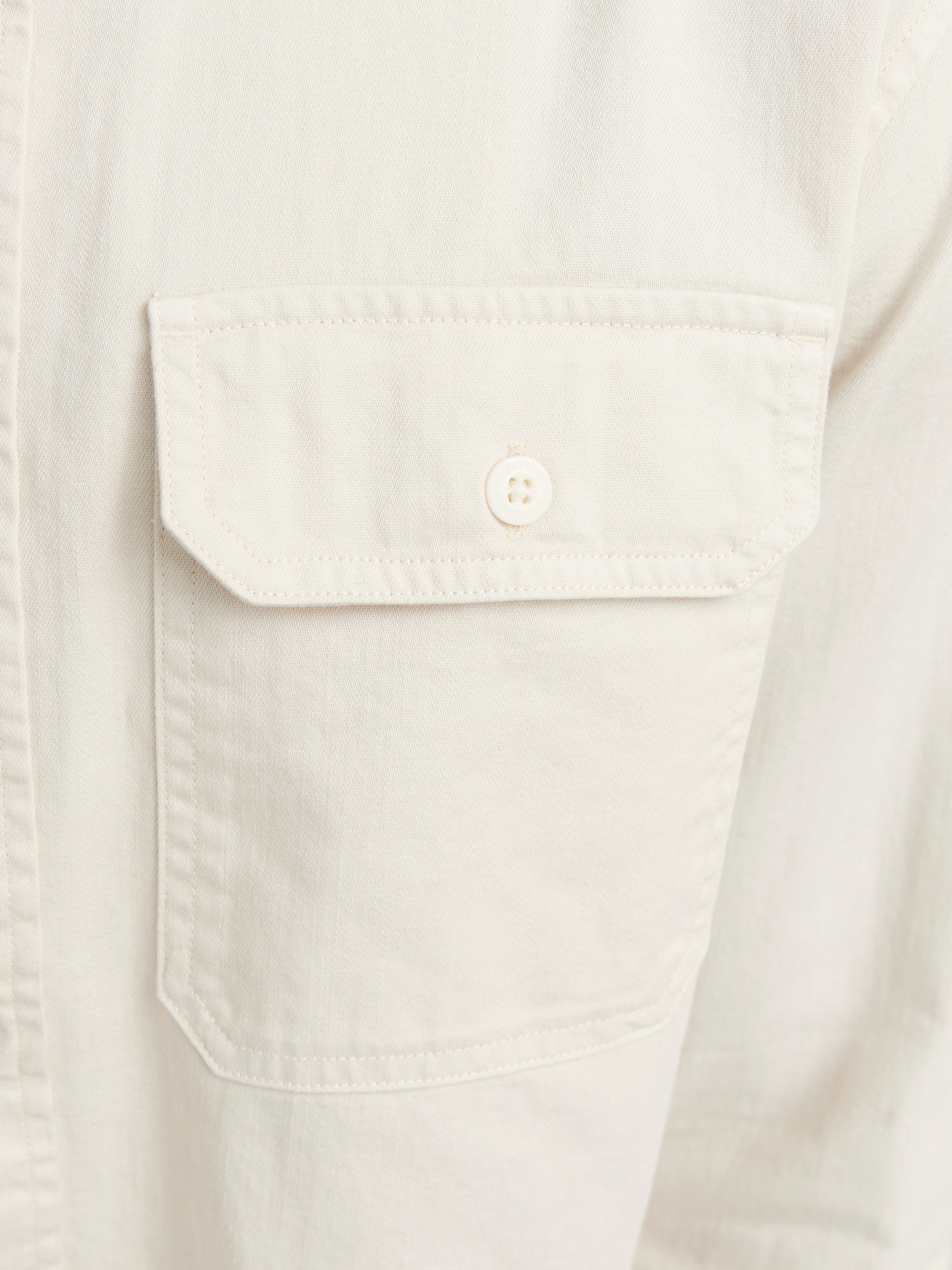 Jack & Jones Langarmhemd »JJETRAVIS SHIRT LS NOOS«, mit Brusttaschen
