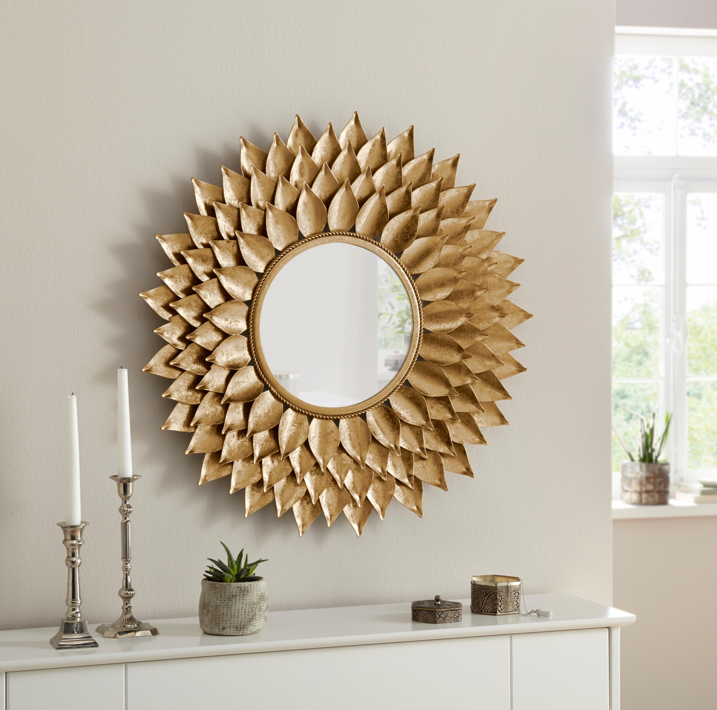 Leonique Dekospiegel »Sarai«, Wandspiegel, mit Blattgold-Finish, Sonne, Ø 73,5 cm, Rahmen aus Metall