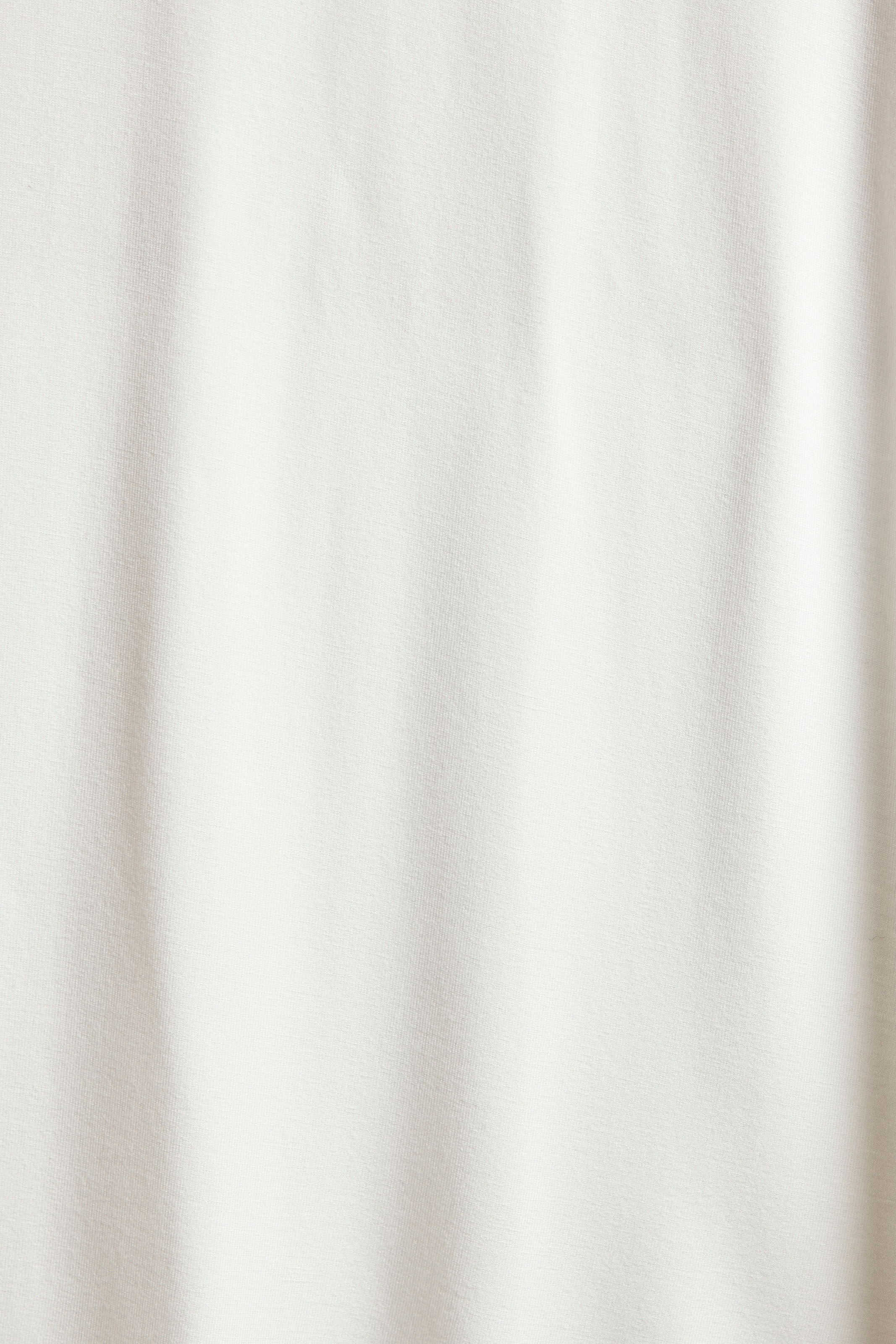 LASCANA Langarmshirt »mit Spitze« aus angenehmer Viskose-Qualität
