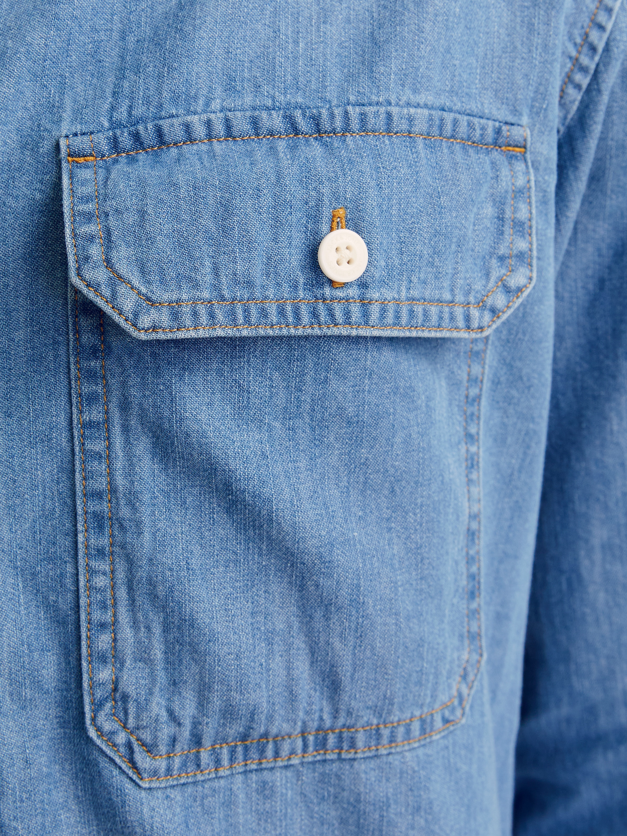 Jack & Jones Langarmhemd »JJETRAVIS SHIRT LS NOOS«, mit Brusttaschen