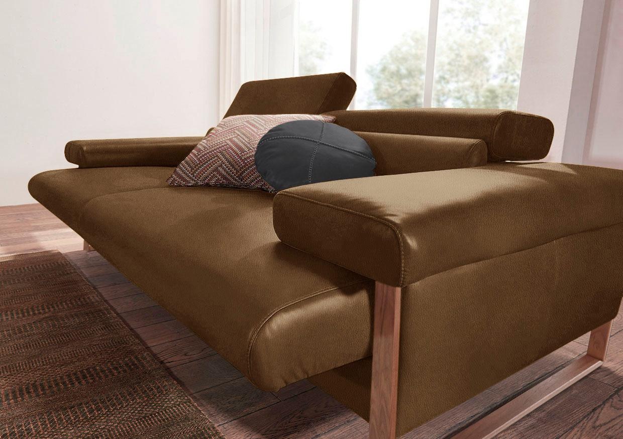 W.SCHILLIG 2,5-Sitzer »finn«, German Design Award 2016, Fußgestell Nussbaum natur, Breite 230 cm