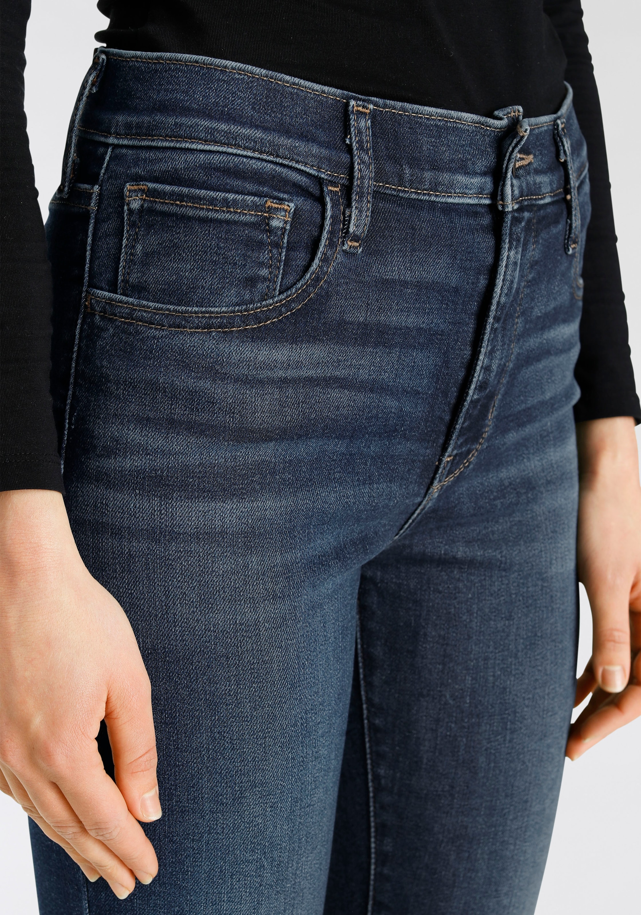 Levi's® Skinny-fit-Jeans »720 High Rise«