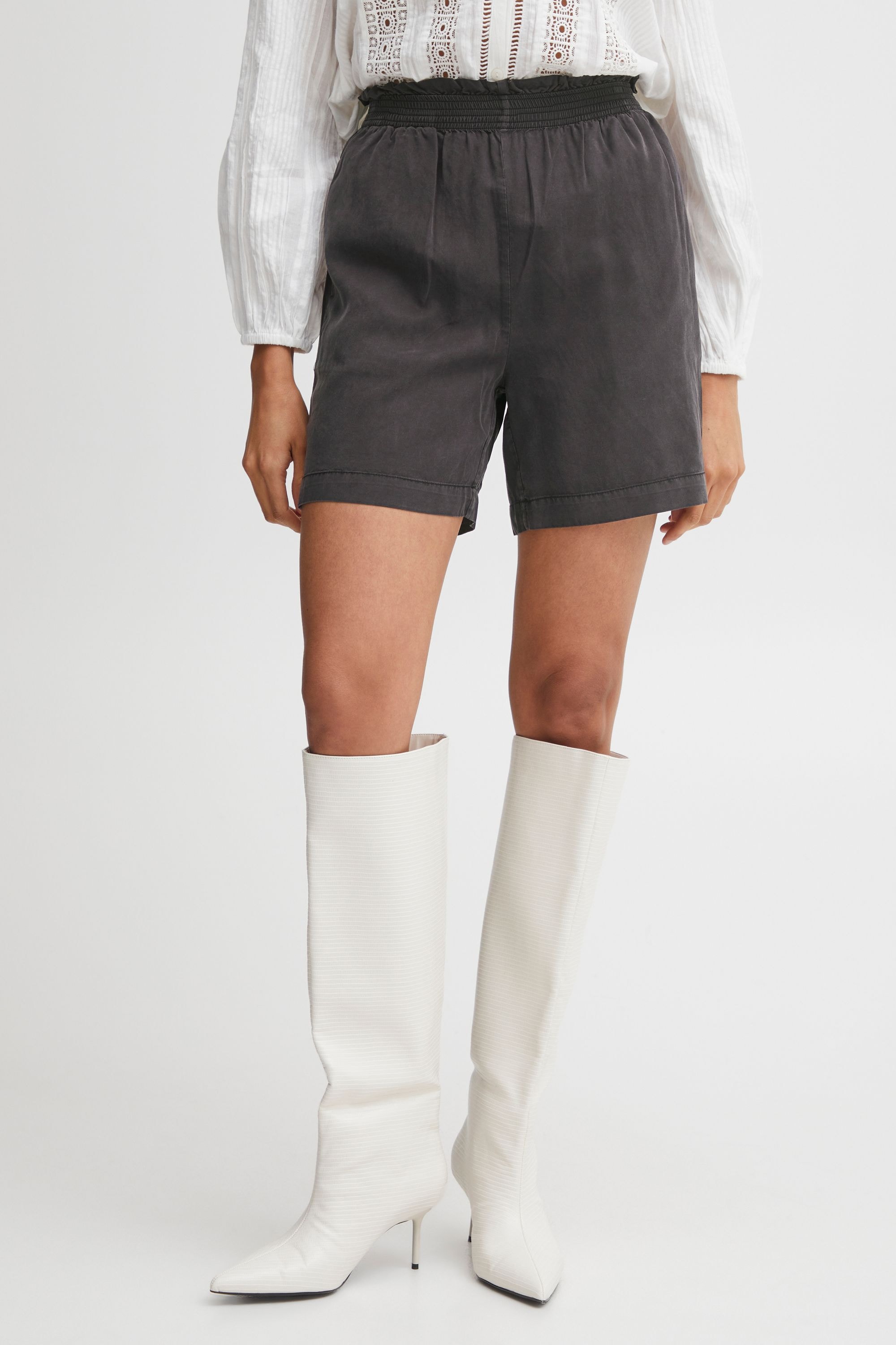 b.young Shorts »Shorts BYLuma«