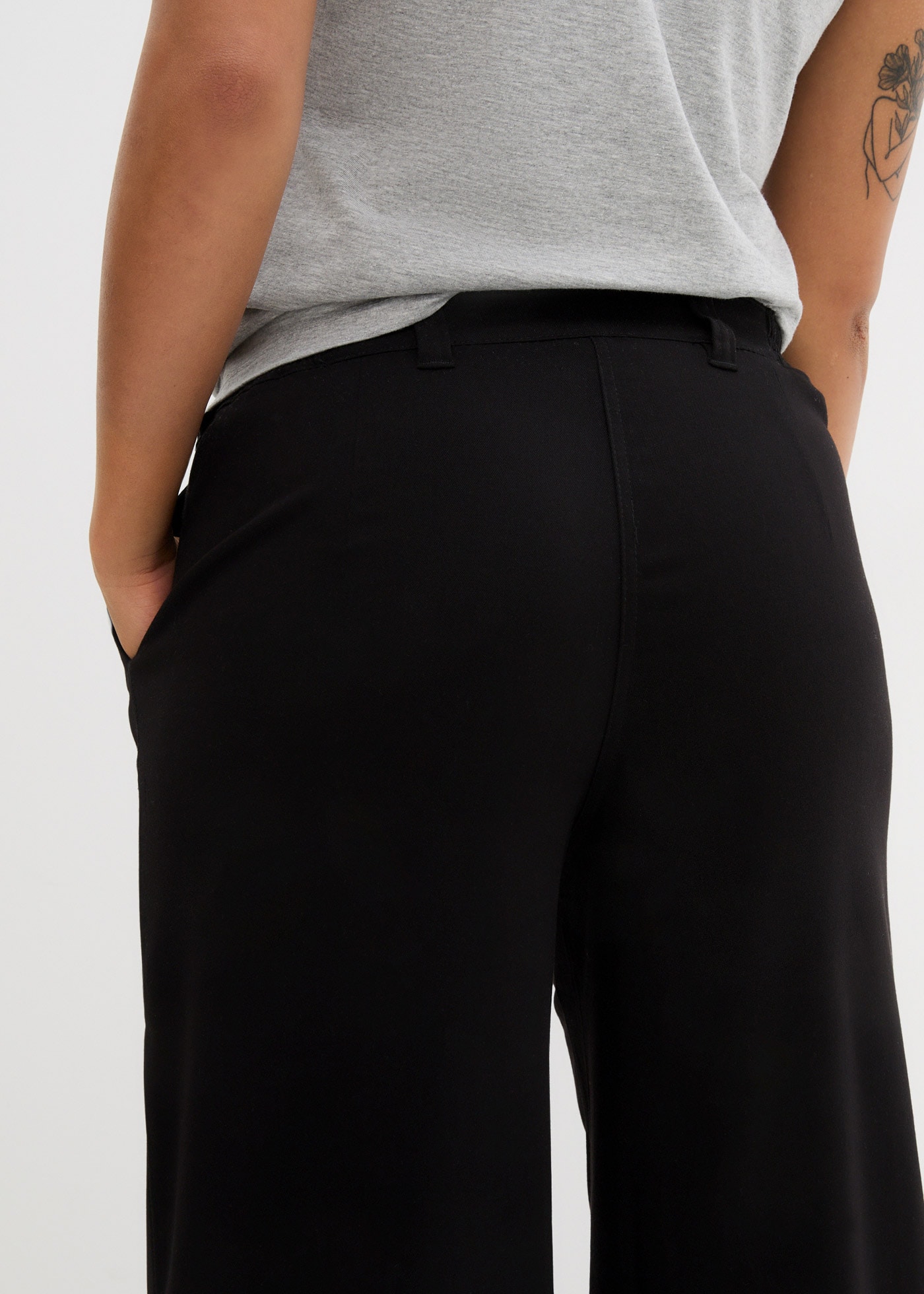 bonprix Marlene-Hose  weit geschnitten, Loose fit Passform, High-Waist-Bequembund