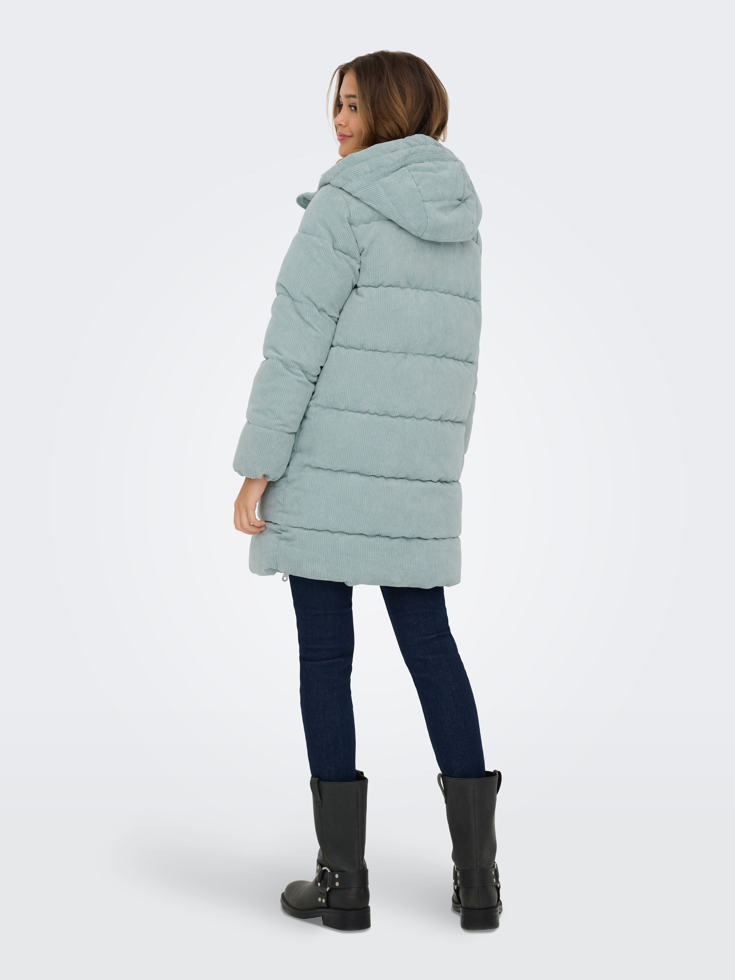 ONLY Steppjacke »ONLDOLLY LONG CORDUROY PUFFER OTW«, mit Kapuze, aus feinem Cordmaterial