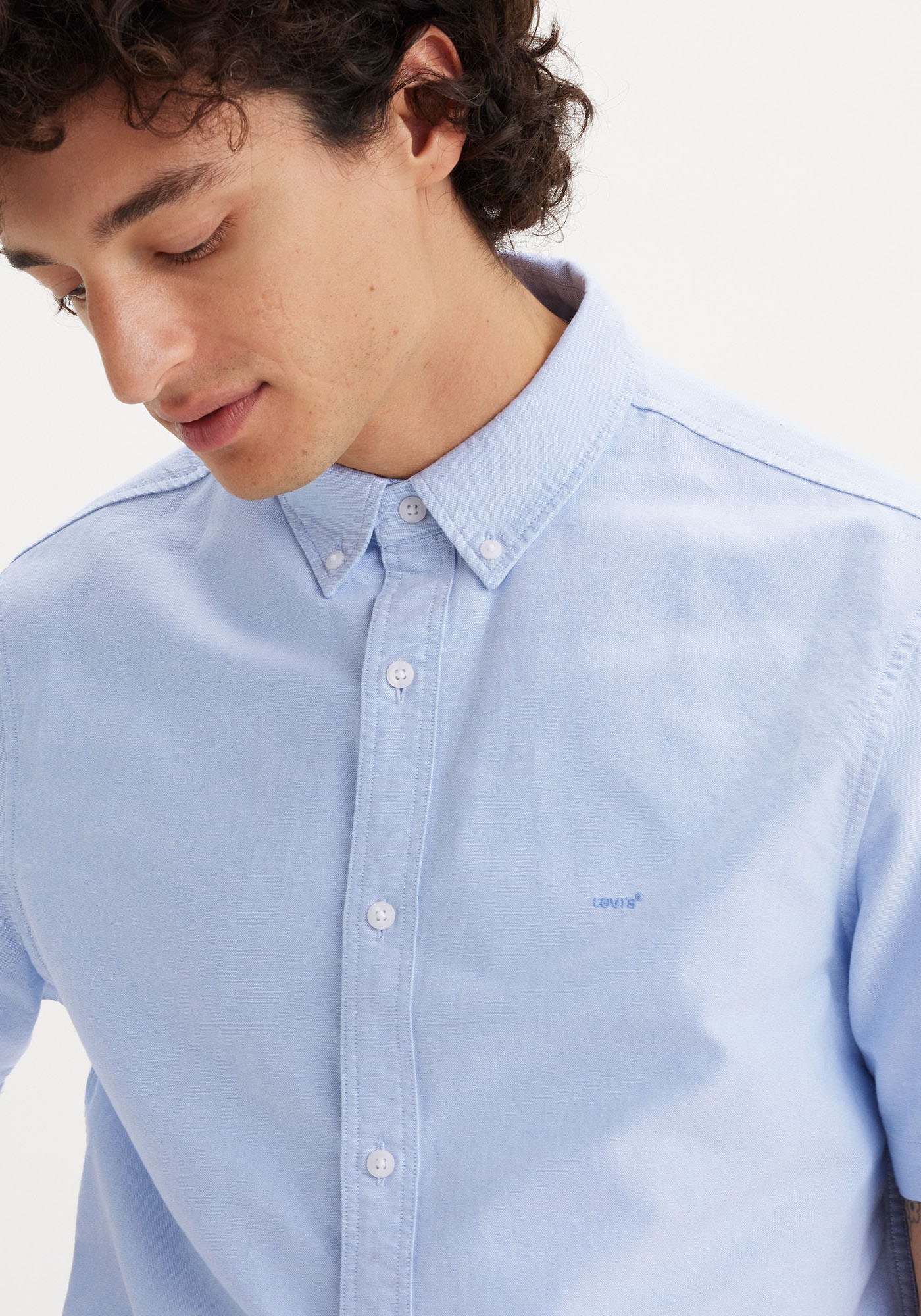 Levi's® Kurzarmhemd »SS AUTHENTIC BUTTON DOWN«, mit kleiner Logostickerei auf der Brust
