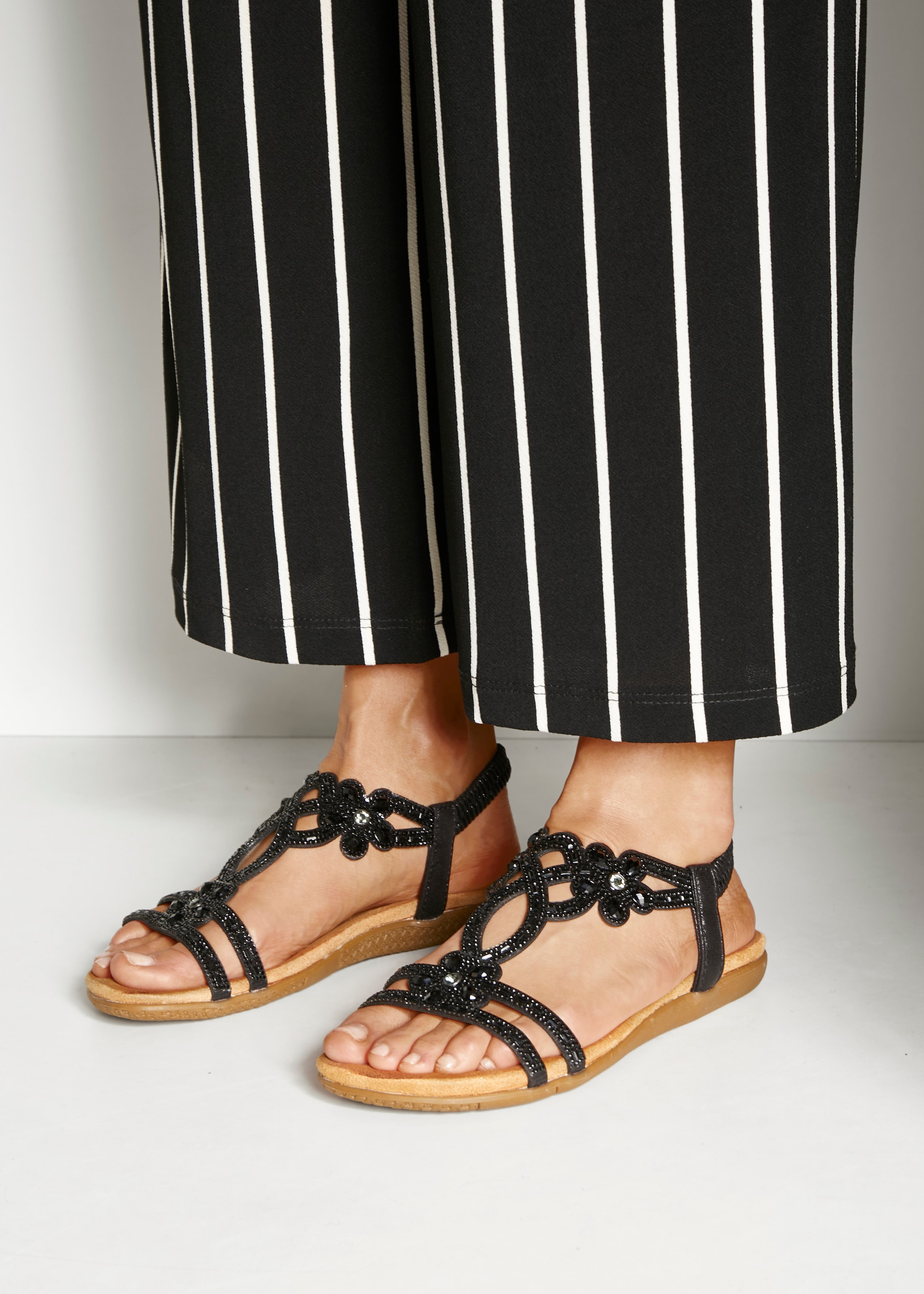 Vivance Sandale »Sommerschuh«, Sandalette, Sommerschuh mit elastischen Riemen & Glitzersteinen VEGAN