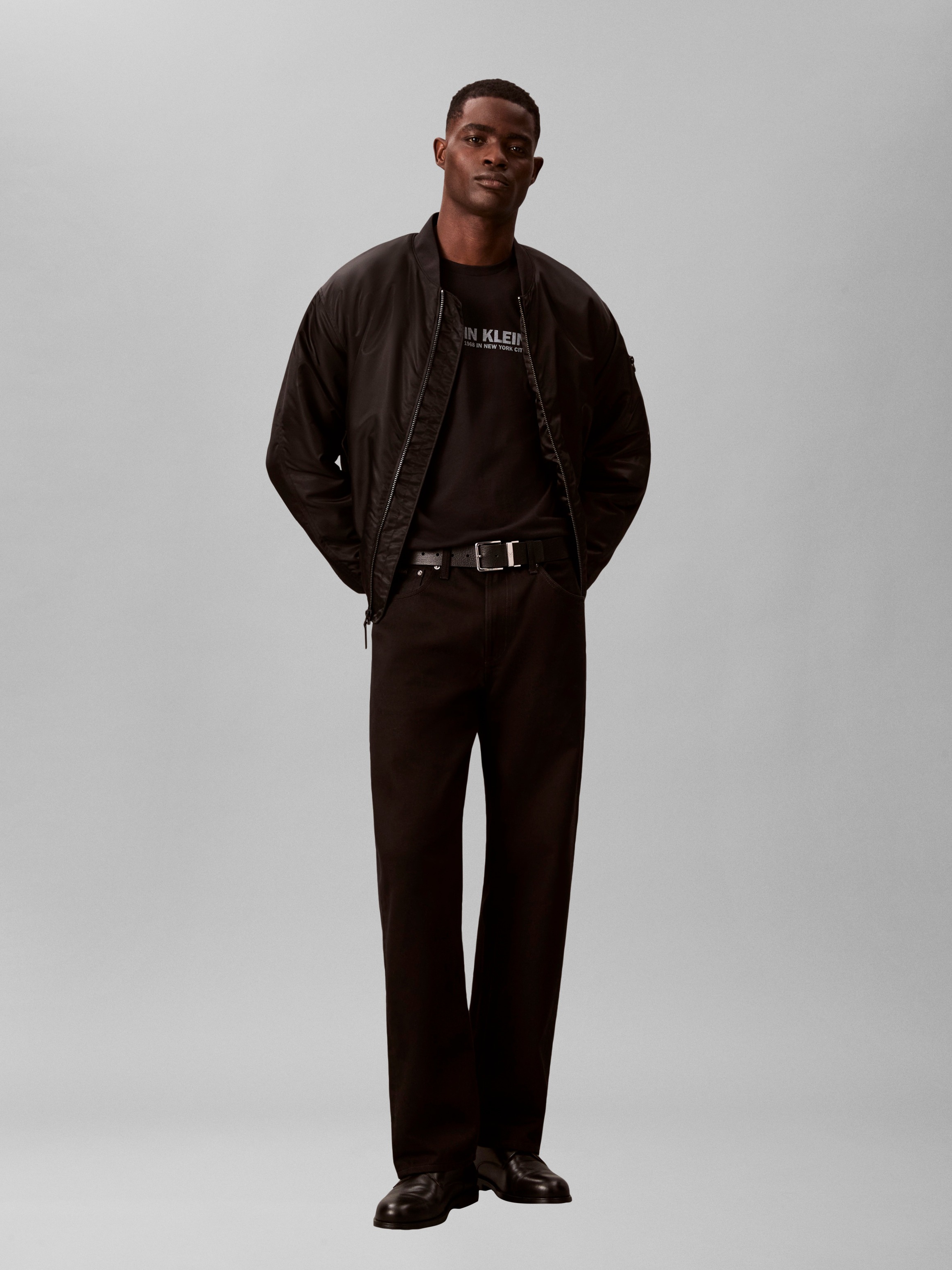 Calvin Klein T-Shirt Regular Fit, Rundhalsausschnitt, Logodruck