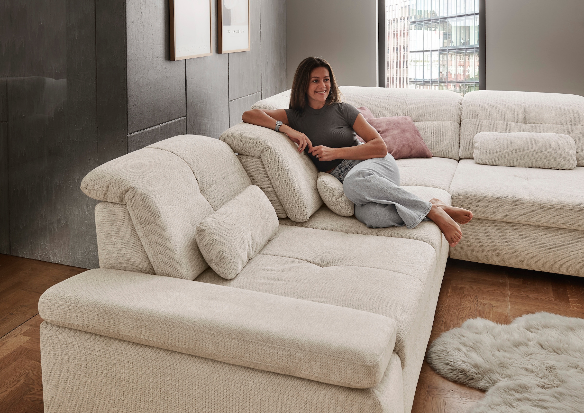 Die PlanBar Ecksofa »MP-IN16012 L-Form Kaltschaum-Polsterung« inkl. Sitztiefenverstellung, optional mit Funktionen