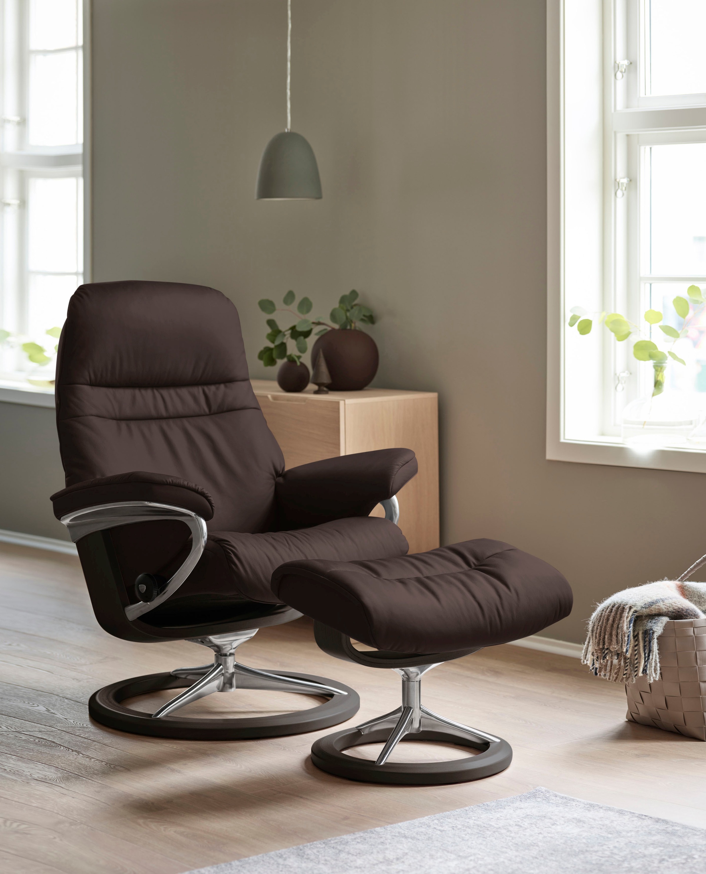 Stressless® Relaxsessel »Sunrise«, (Set, Relaxsessel mit Hocker), mit Signature Base, Größe S, Gestell Wenge