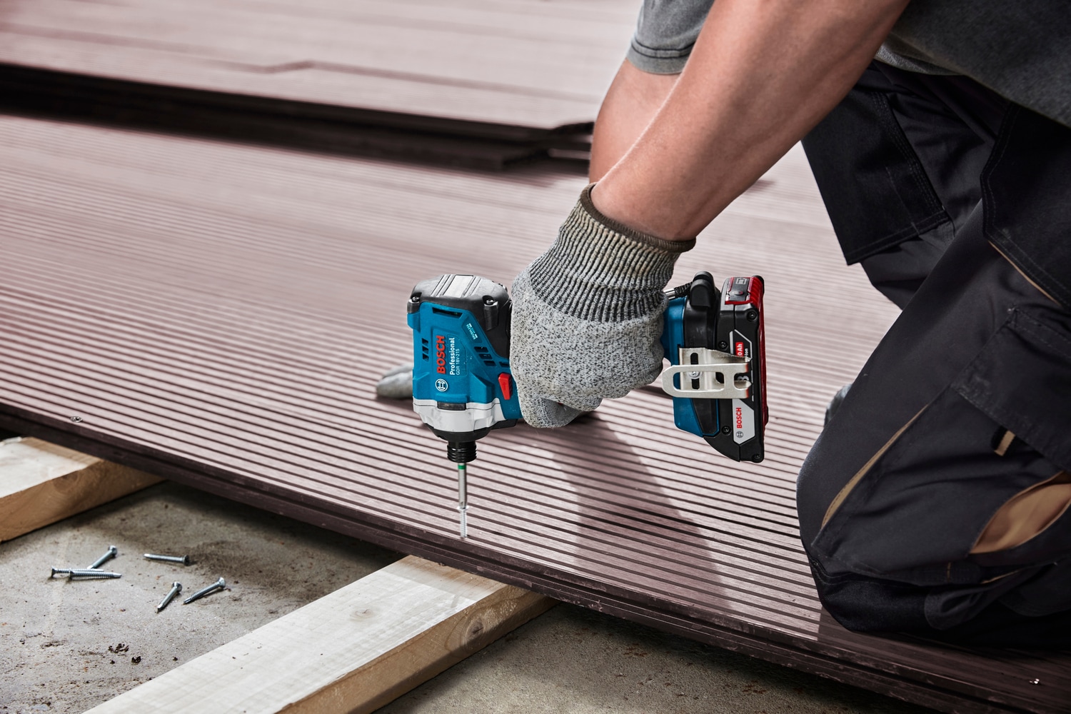 Bosch Professional Akku-Drehschlagschrauber »»GDR 18V-215«« Inkl. 2x Akku GBA 18V 4,0Ah, in L-BOXX 136