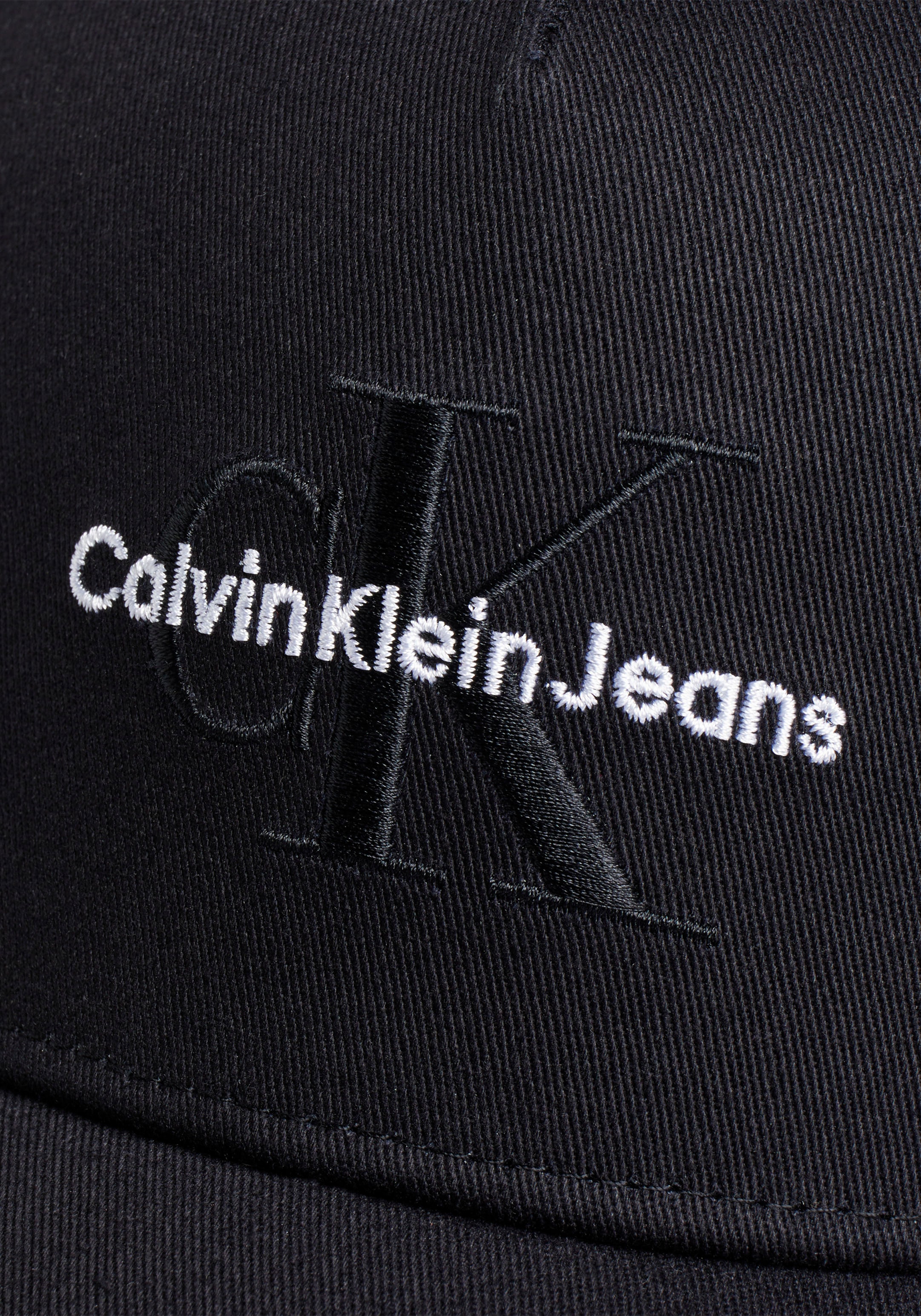 Calvin Klein Jeans Trucker Cap »MONO LOGO EMBRO TRUCKER HAT«, mit Netz-Einsatz