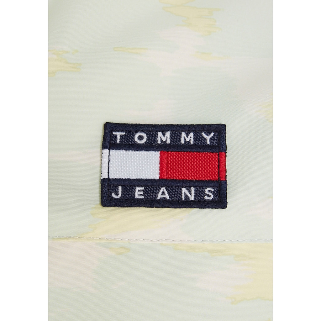 Tommy Jeans Windbreaker »TJM CAMO CHICAGO WINDBREAKER«, mit Kapuze