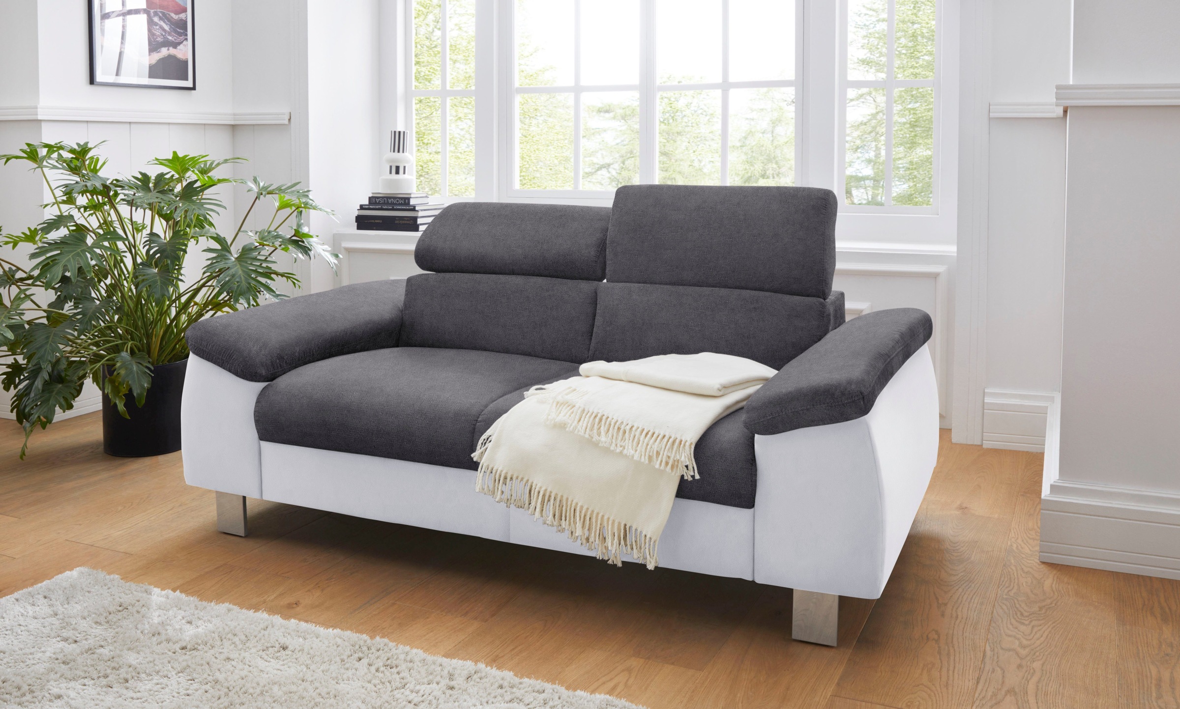 COTTA Polstergarnitur »Komaris«, (Set), Set bestehend aus: 2-Sitzer mit Kopfteilverstellung & Hocker