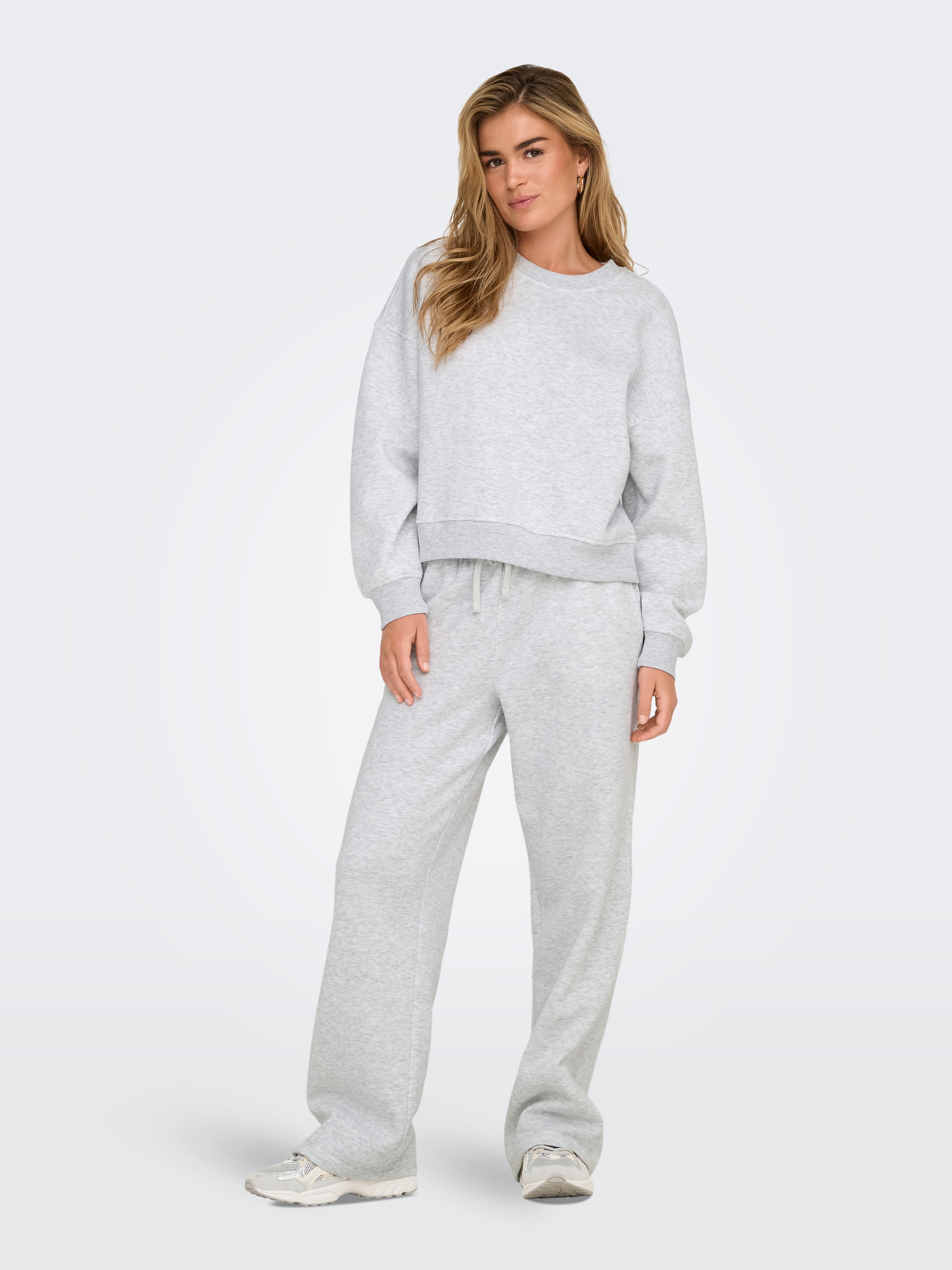 ONLY Sweatshirt »ONLBEST L/S CREW NECK SWT NOOS«