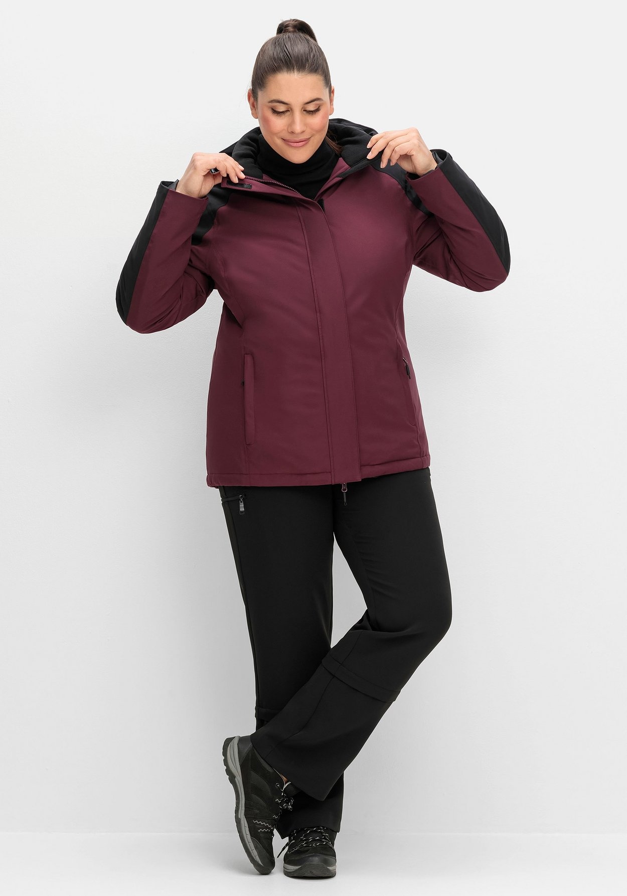 Sheego Outdoorjacke »Funktionsjacke atmungsaktiv, wasser- und winddicht«