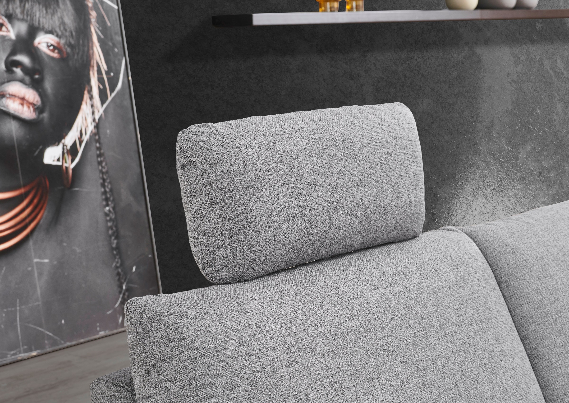Places of Style Ecksofa »Sarsina: mit Tonnentaschen-Federkern, perfekt zum Entspannen L-Form«, inklusive 2 motorischen Relaxfunktionen mit Herz-Waage-Beschlag