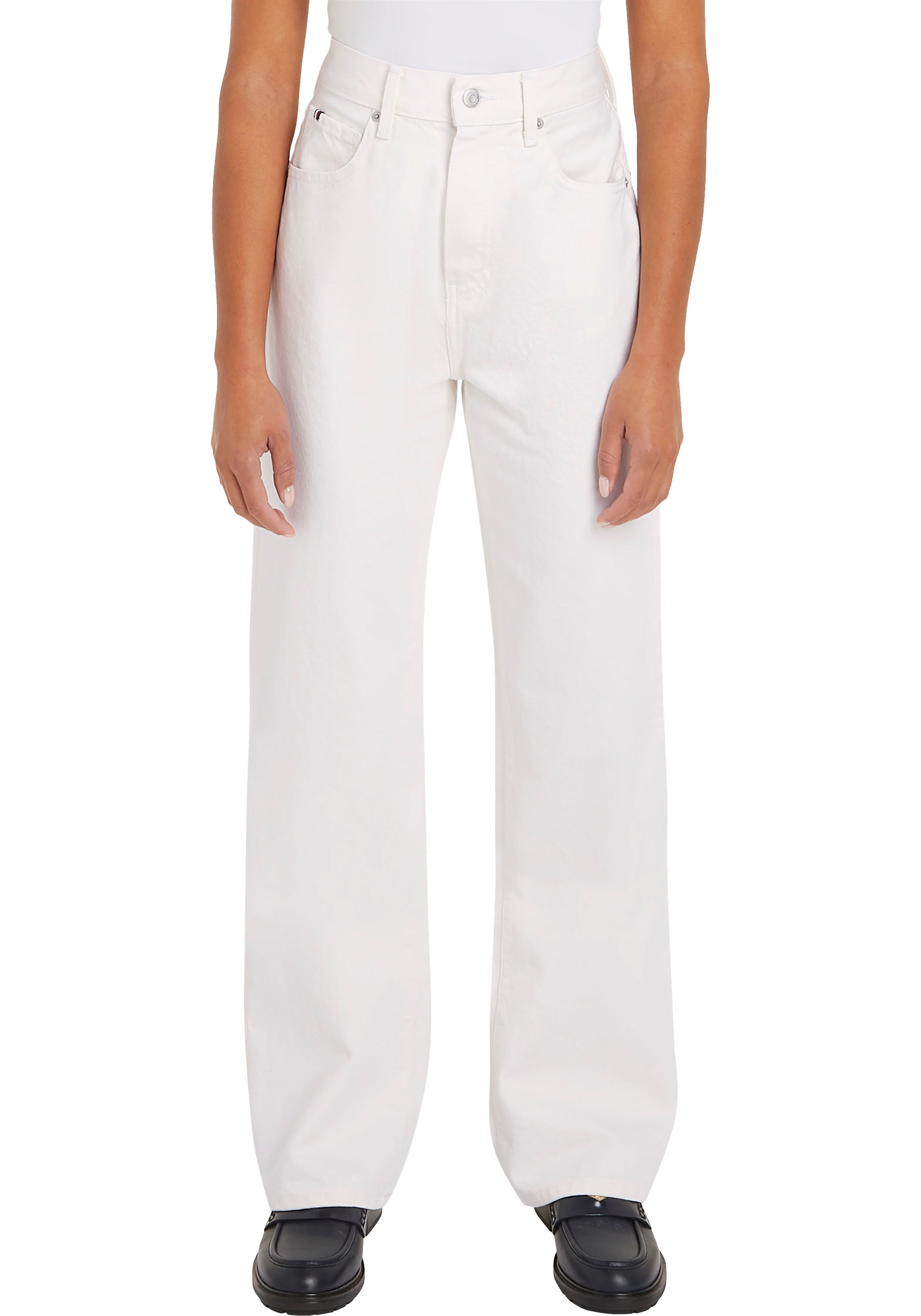 Tommy Hilfiger Bootcut-Jeans »RELAXED BOOTCUT HW ECRU«, mit Tommy Hilfiger Logo-Badge