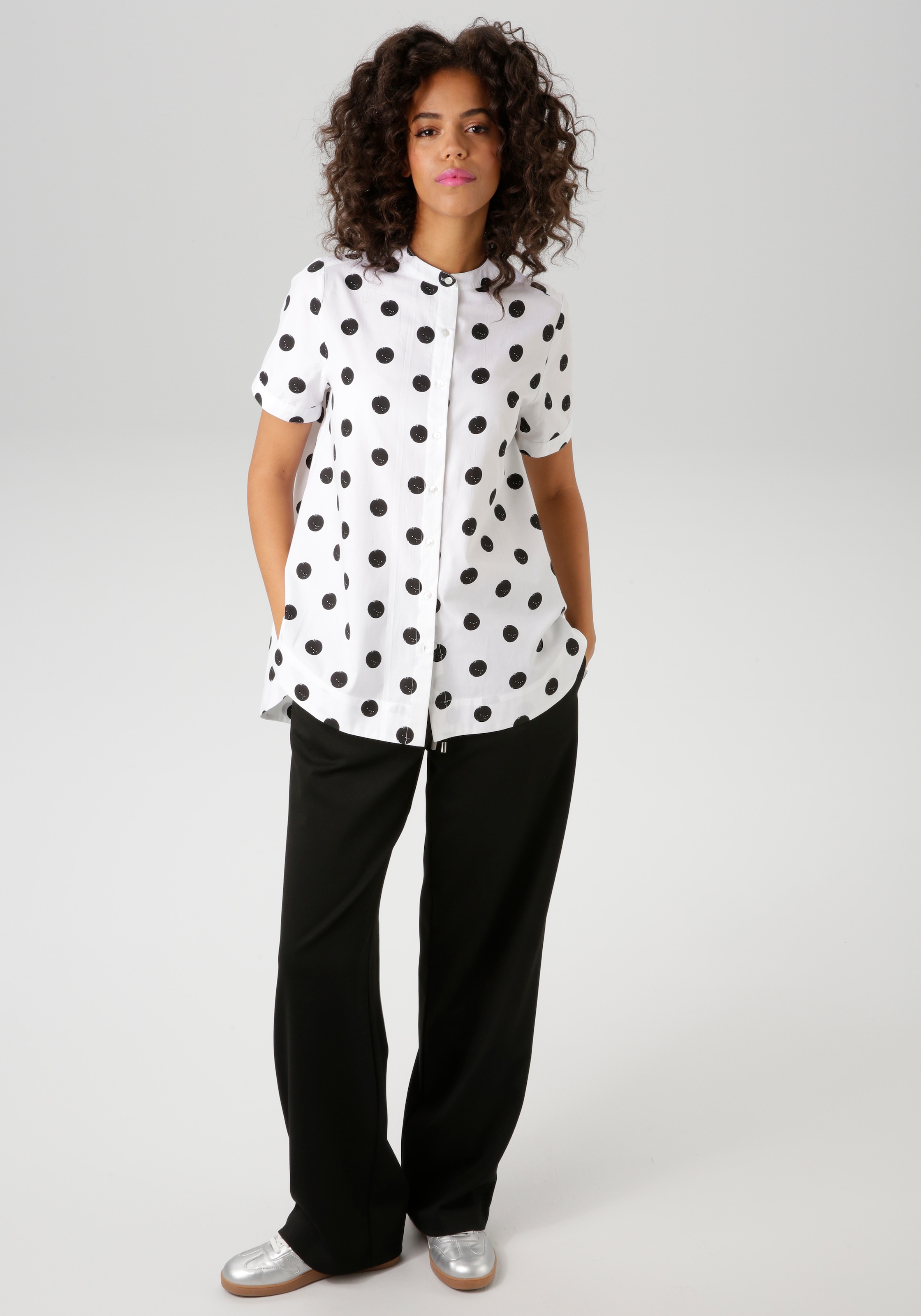 Aniston CASUAL Longbluse, mit coolen Punkten bedruckt