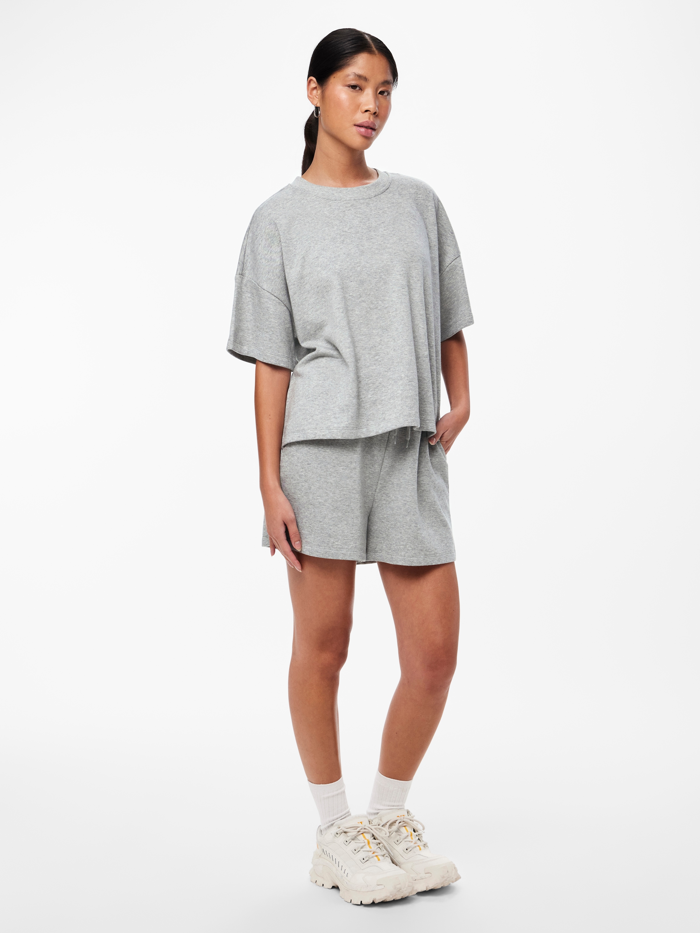 pieces Sweatshirt »PCCHILLI SUMMER 2/4 LOOSE SWEAT NOOS BC«