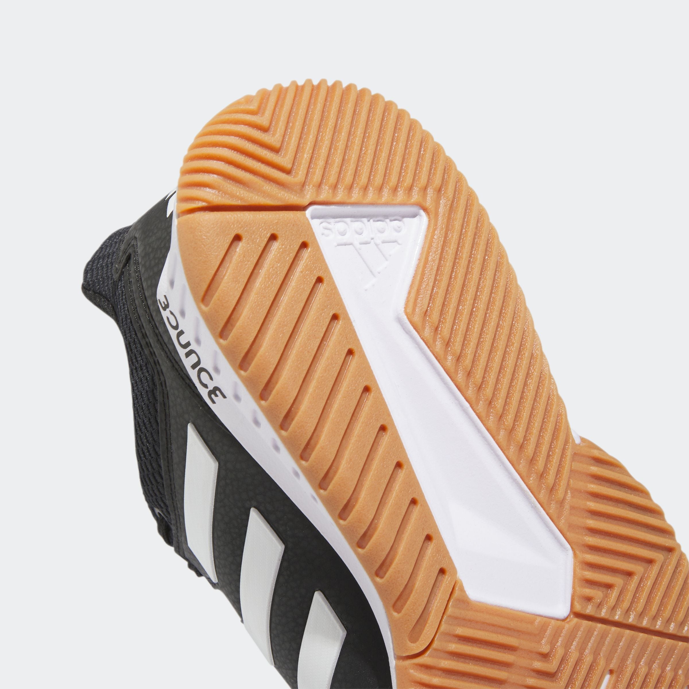 adidas Performance Hallenschuh »COURT FLIGHT E«, besonders geeignet für Volleyball