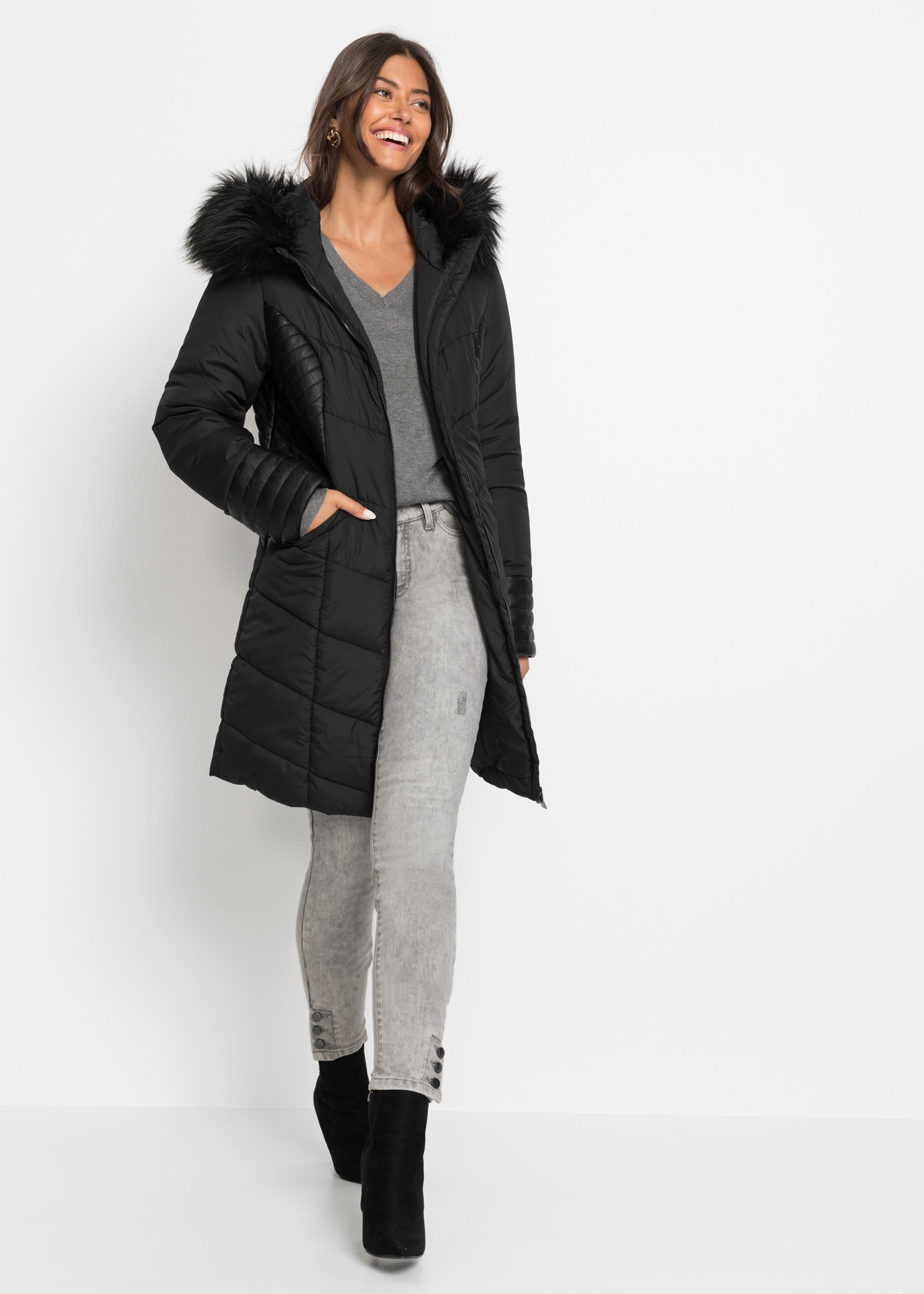 bonprix Steppmantel aus Polyester und Viskose, mit Kapuze, lockere Passform